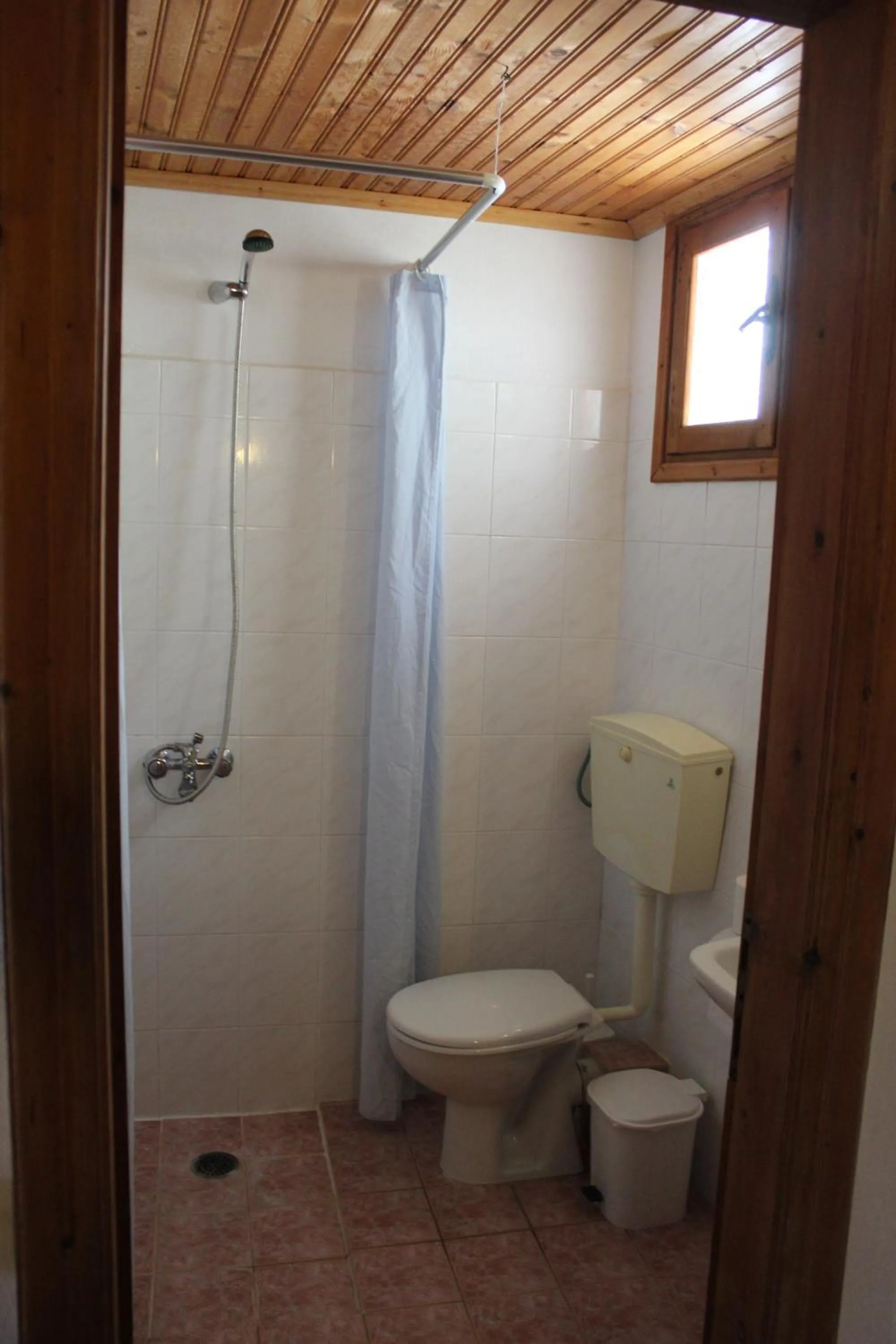 Bathroom in Fengeros Village