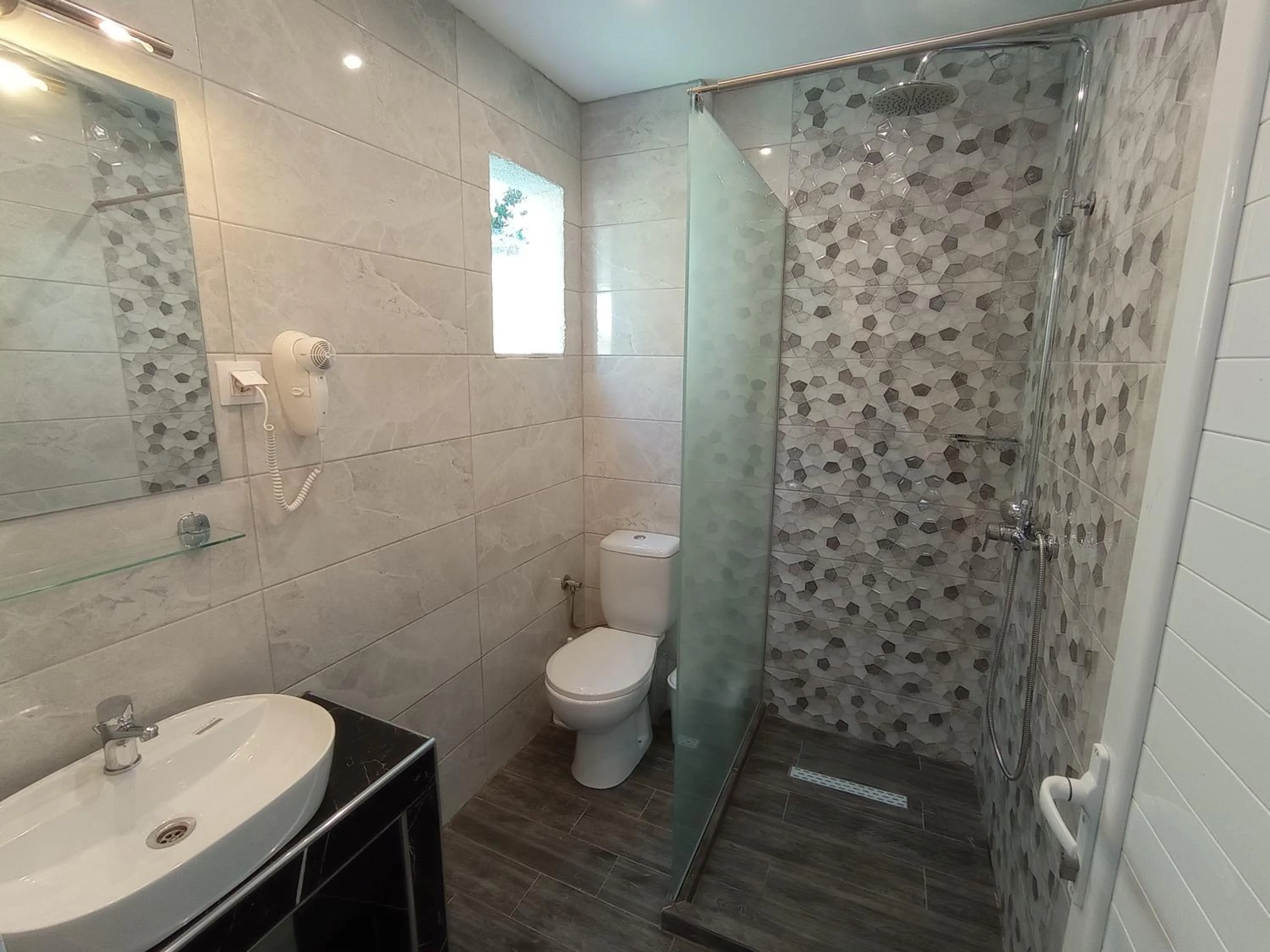 Shower in Fengeros Village