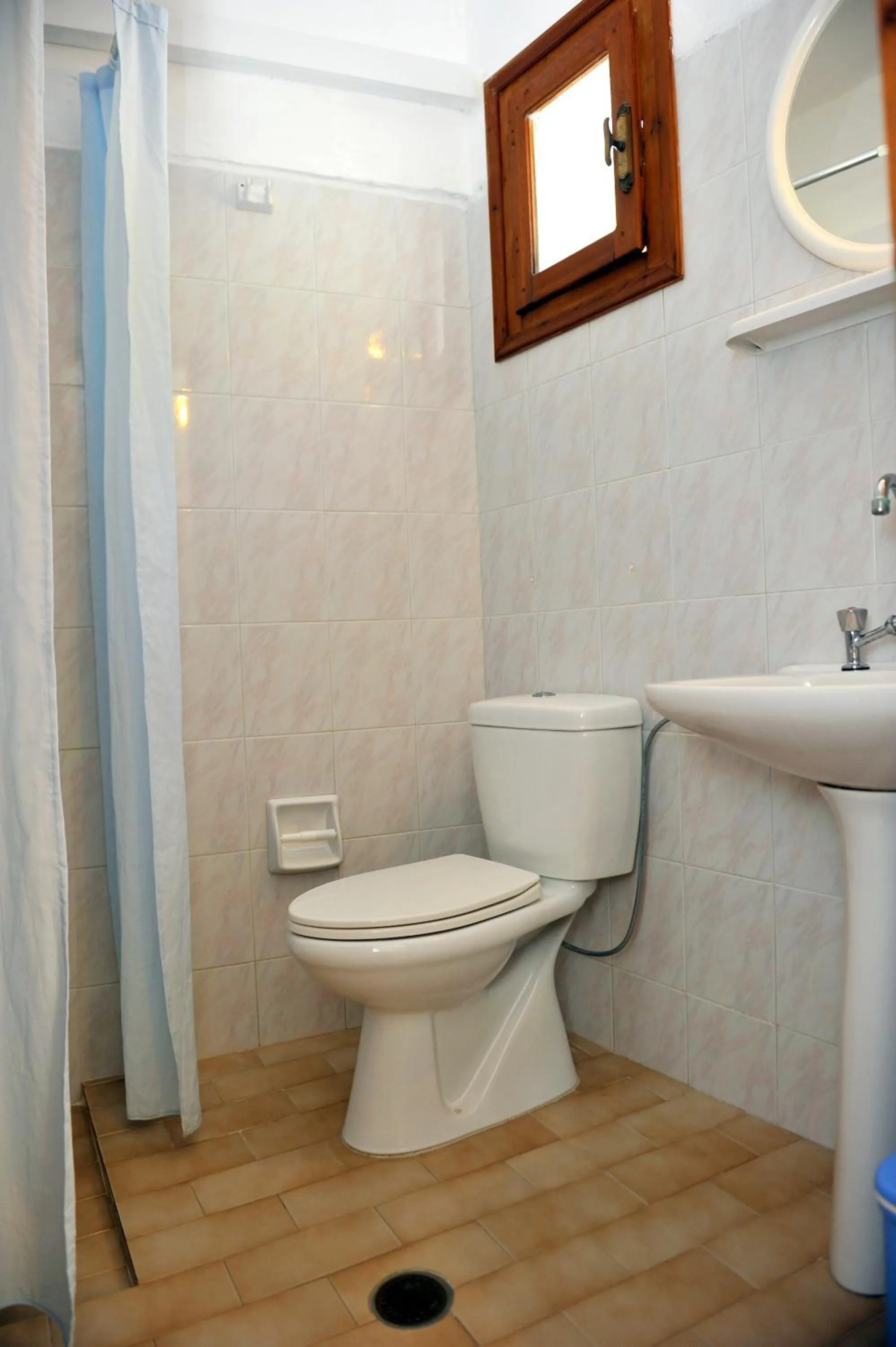 Toilet in Fengeros Village