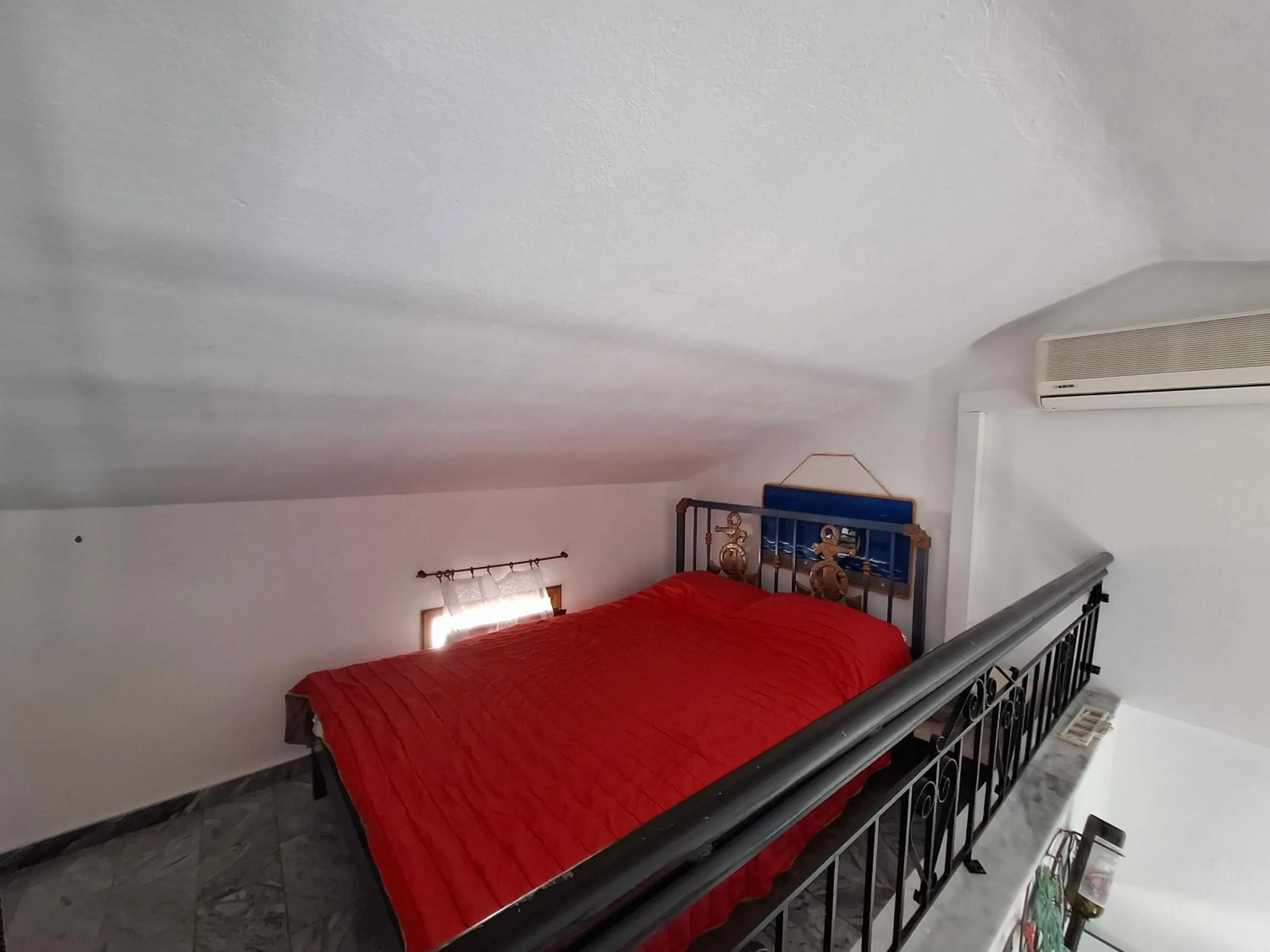 Bed in Fengeros Village