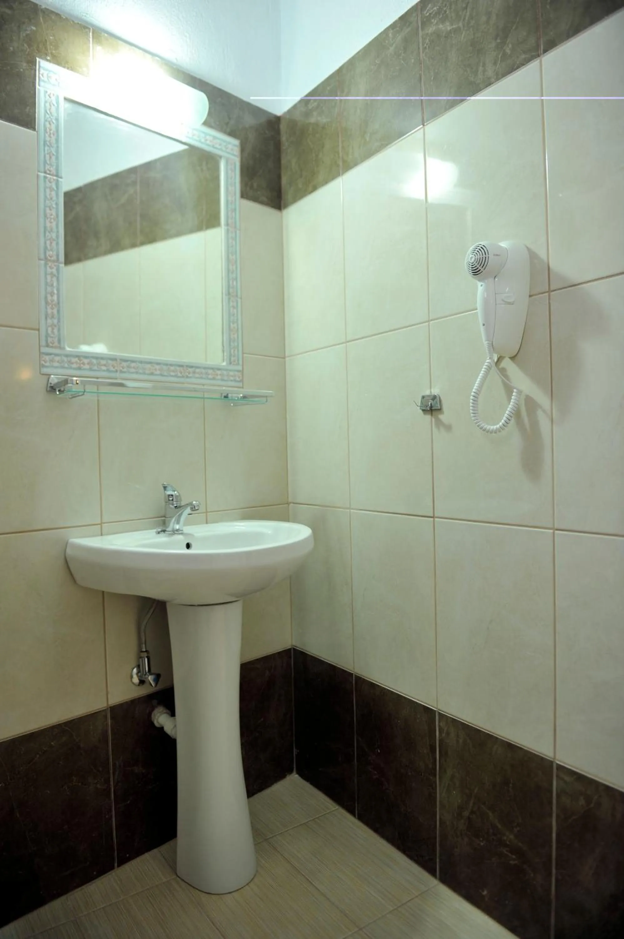 Bathroom in Fengeros Village