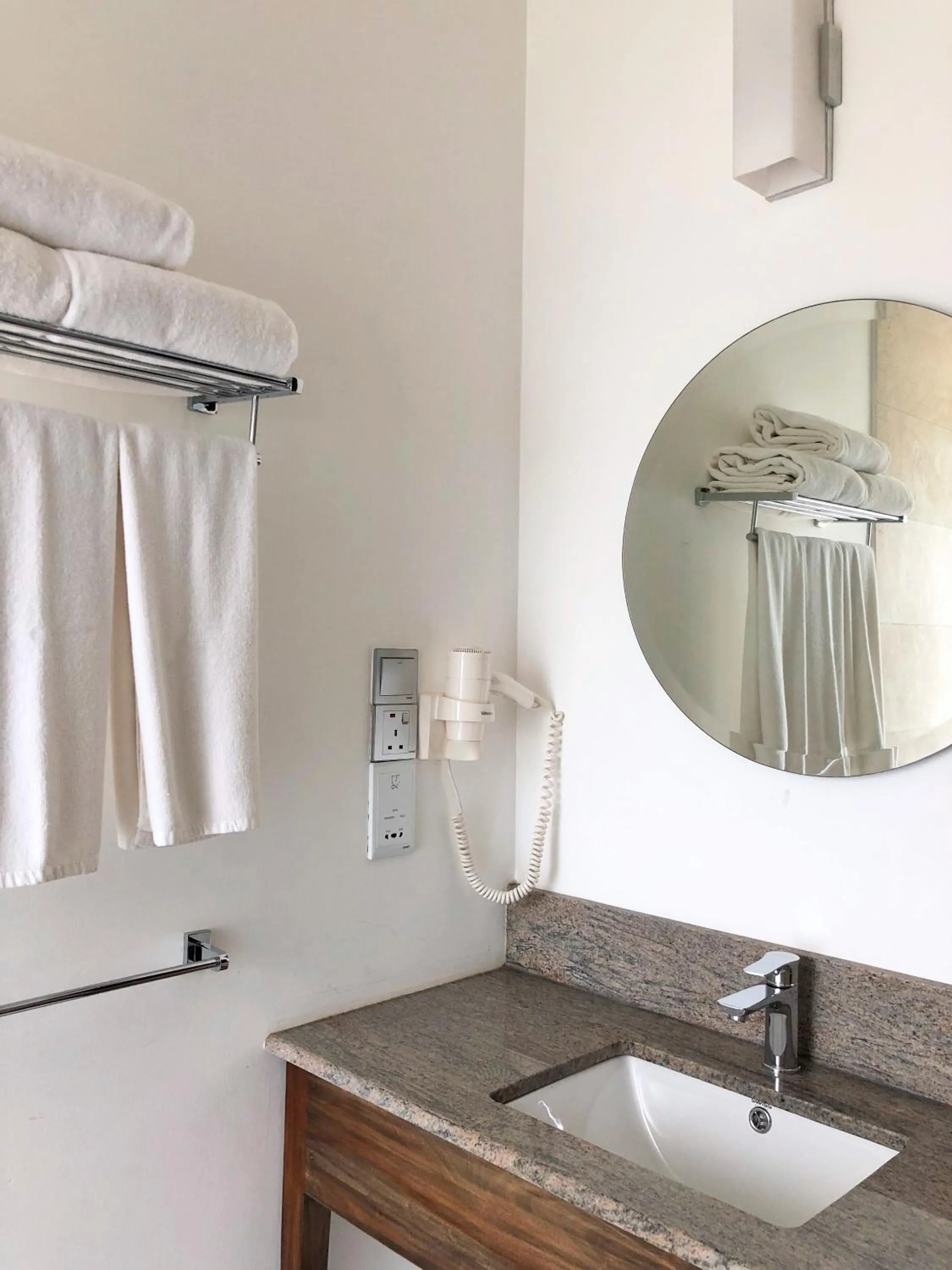 Bathroom in KAI Hikkaduwa