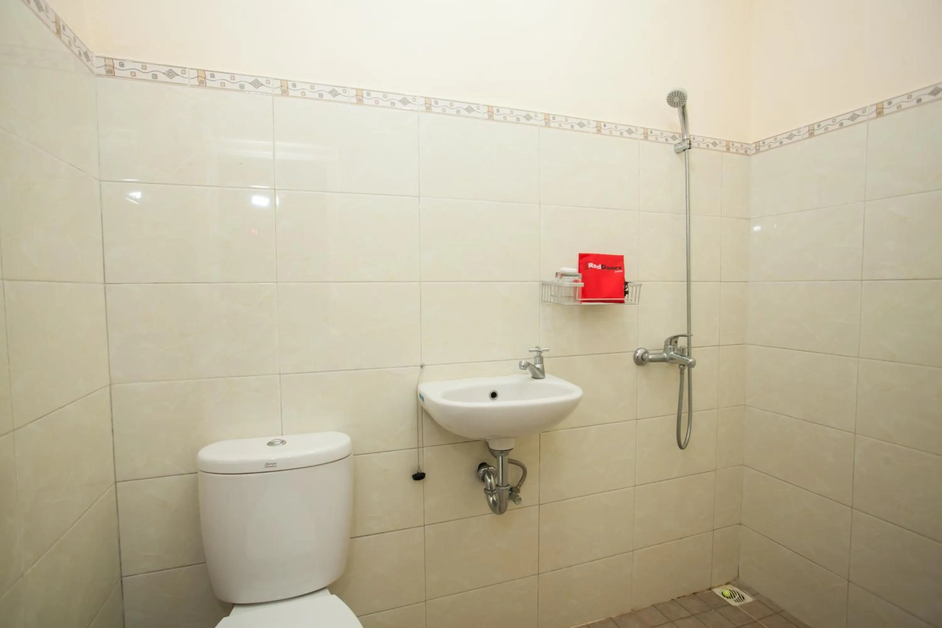 Bedroom in RedDoorz near Brawijaya University