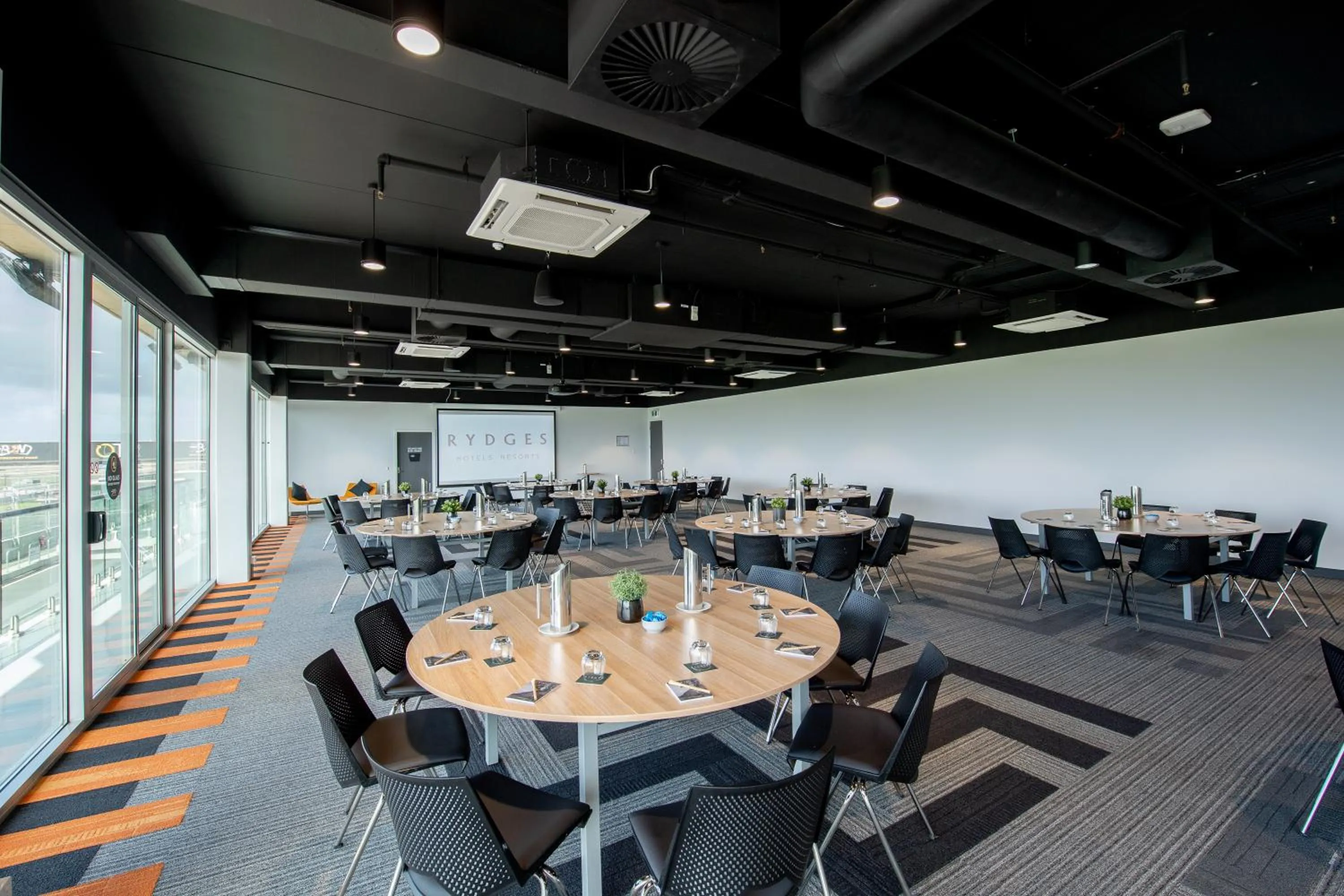 Banquet/Function facilities in Rydges Pit Lane