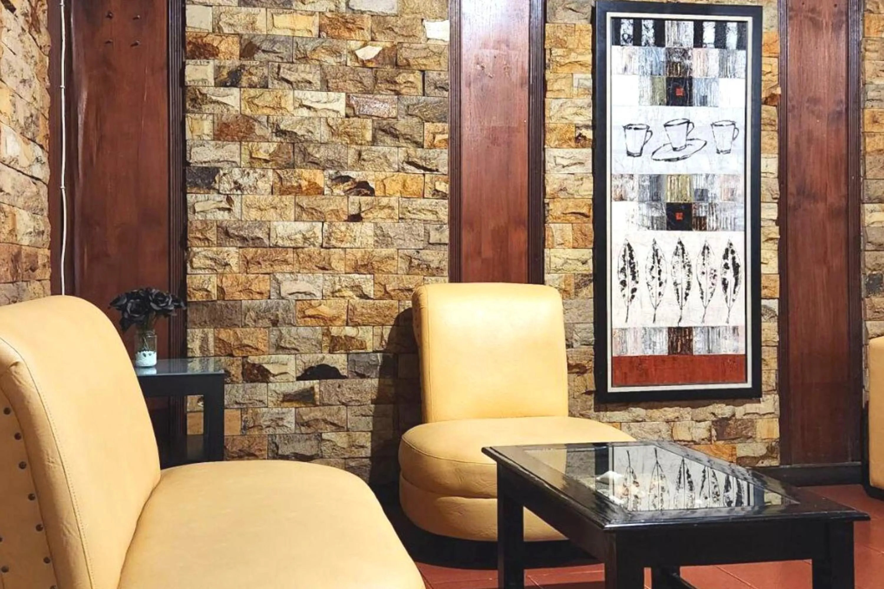 Restaurant/places to eat in Jambrut Inn