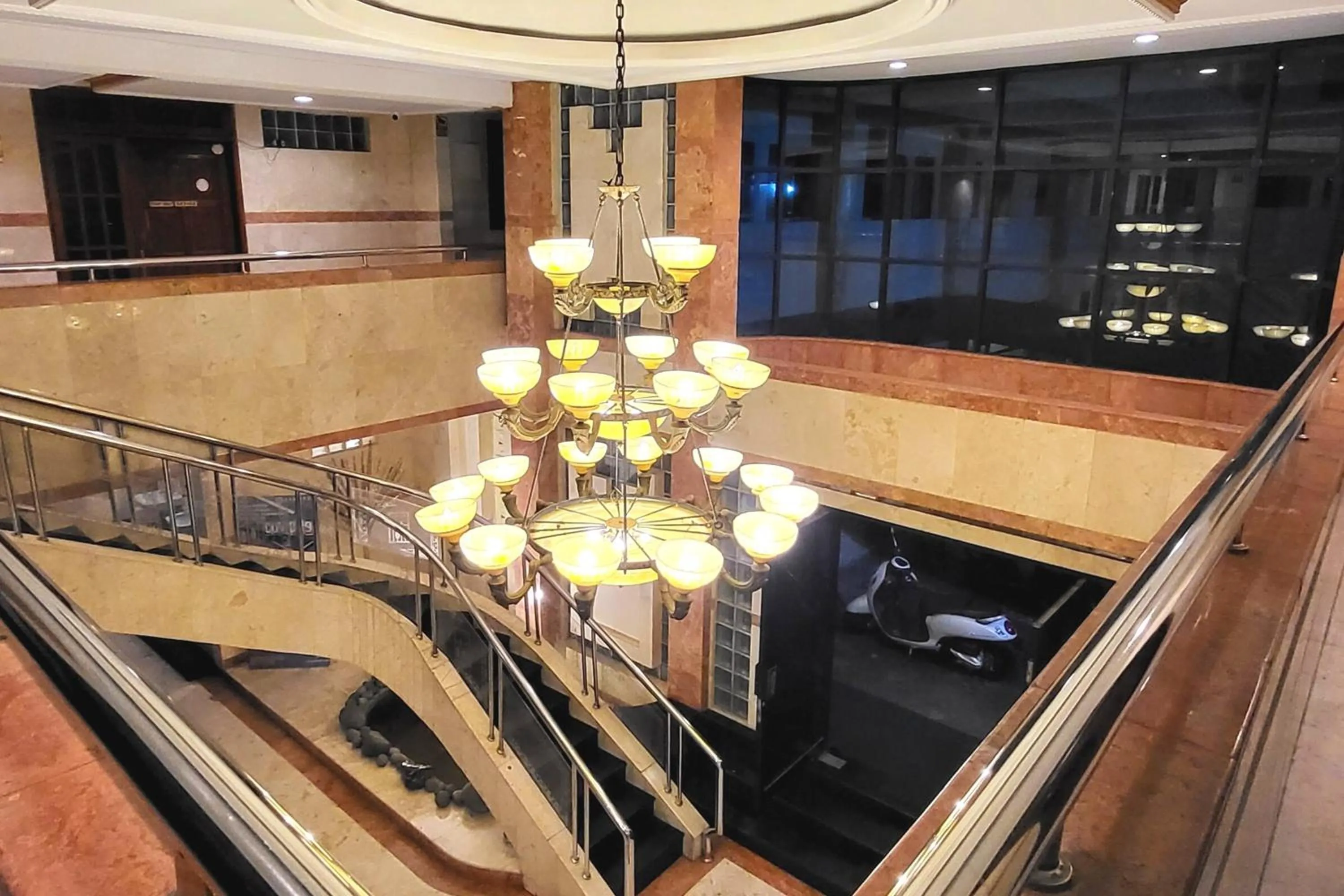 Area and facilities in Jambrut Inn