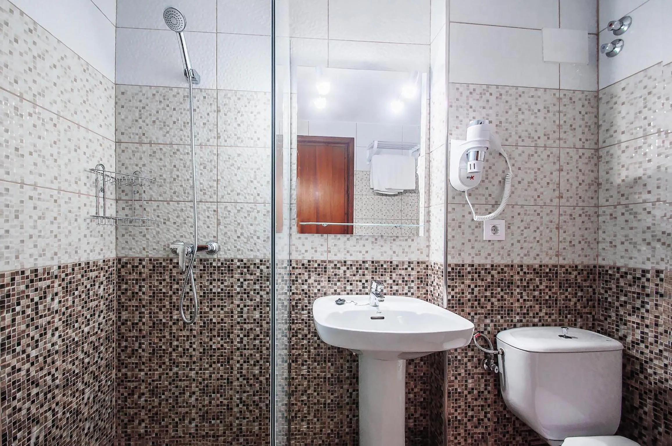 Shower in Hotel Silvia