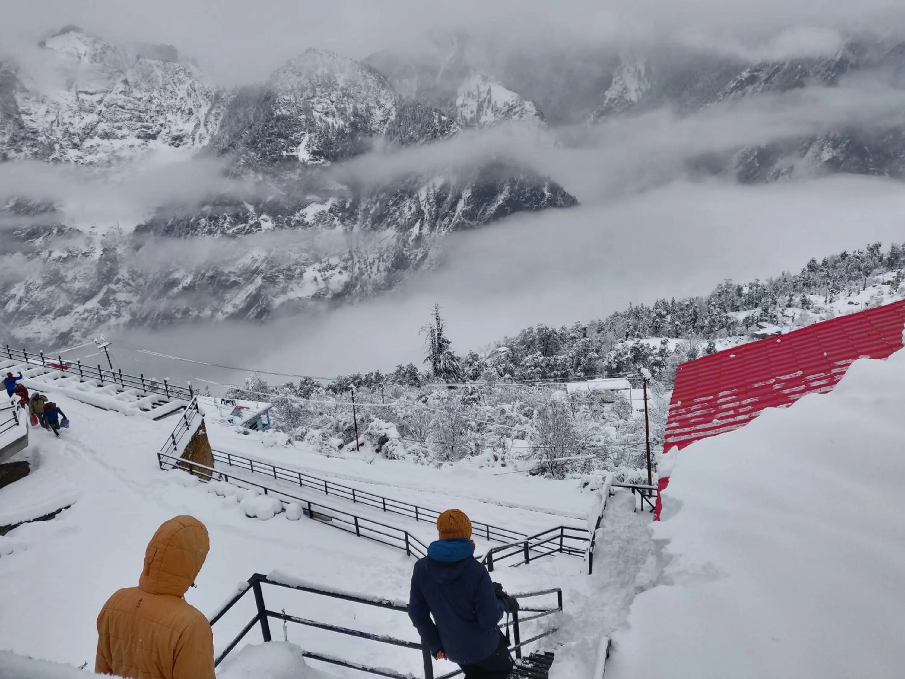 Winter in Mountain Rover Auli Resort