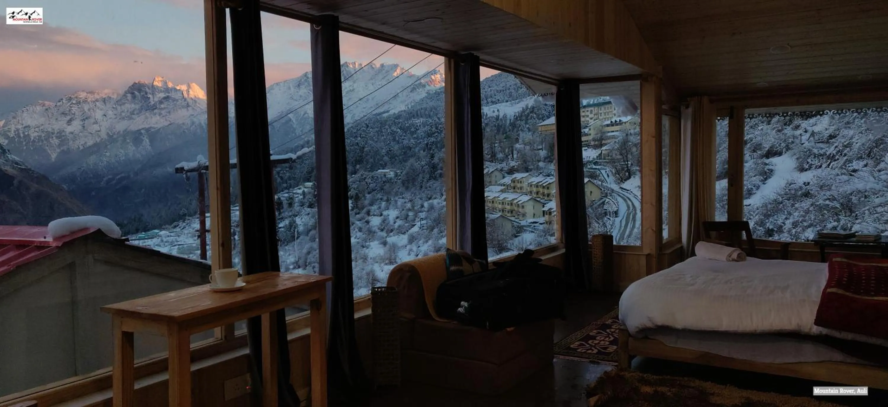 Bed in Mountain Rover Auli Resort