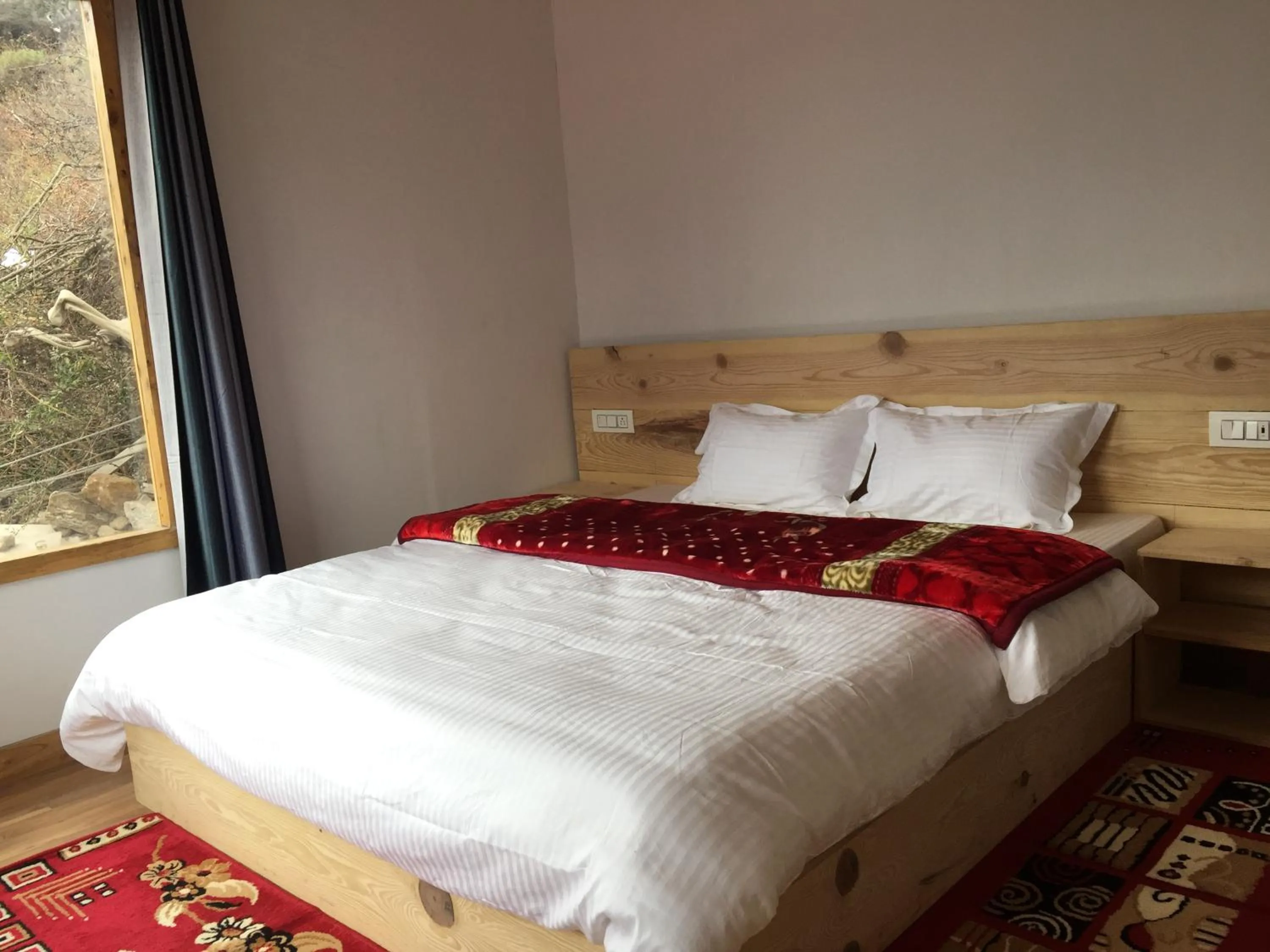 Property building, Bed in Mountain Rover Auli Resort