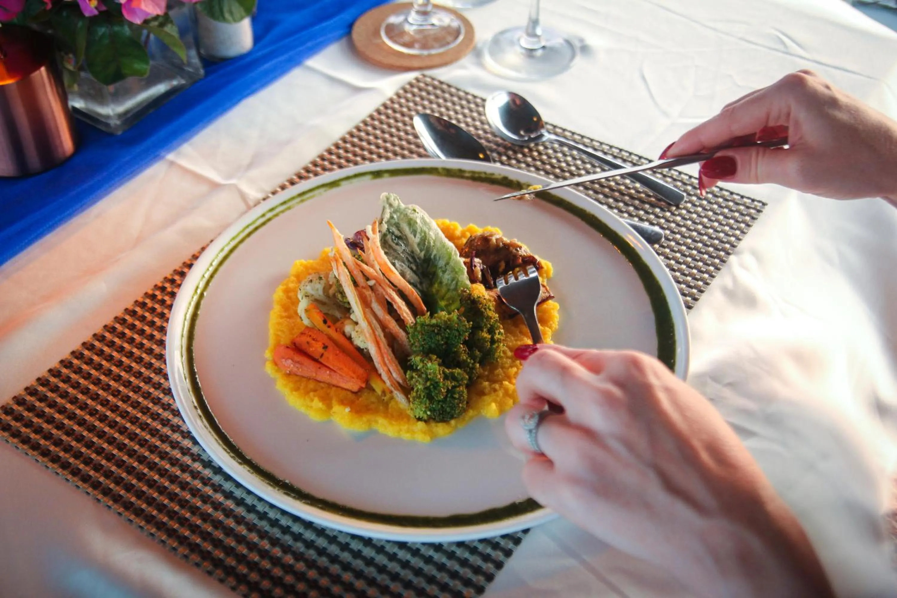 Restaurant/places to eat in The Seraya Resort Komodo