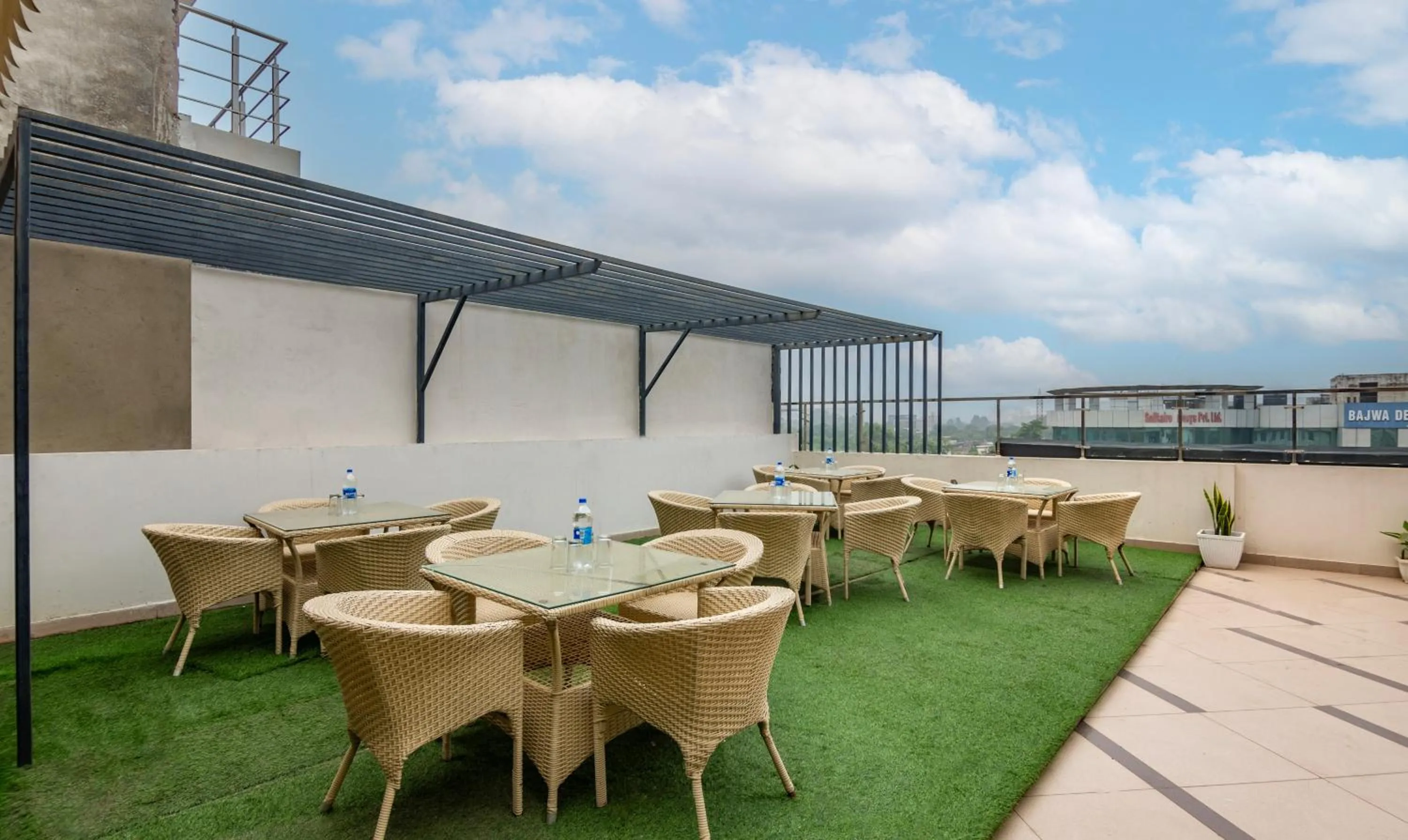 Restaurant/places to eat in Treebo JD Residency Mohali