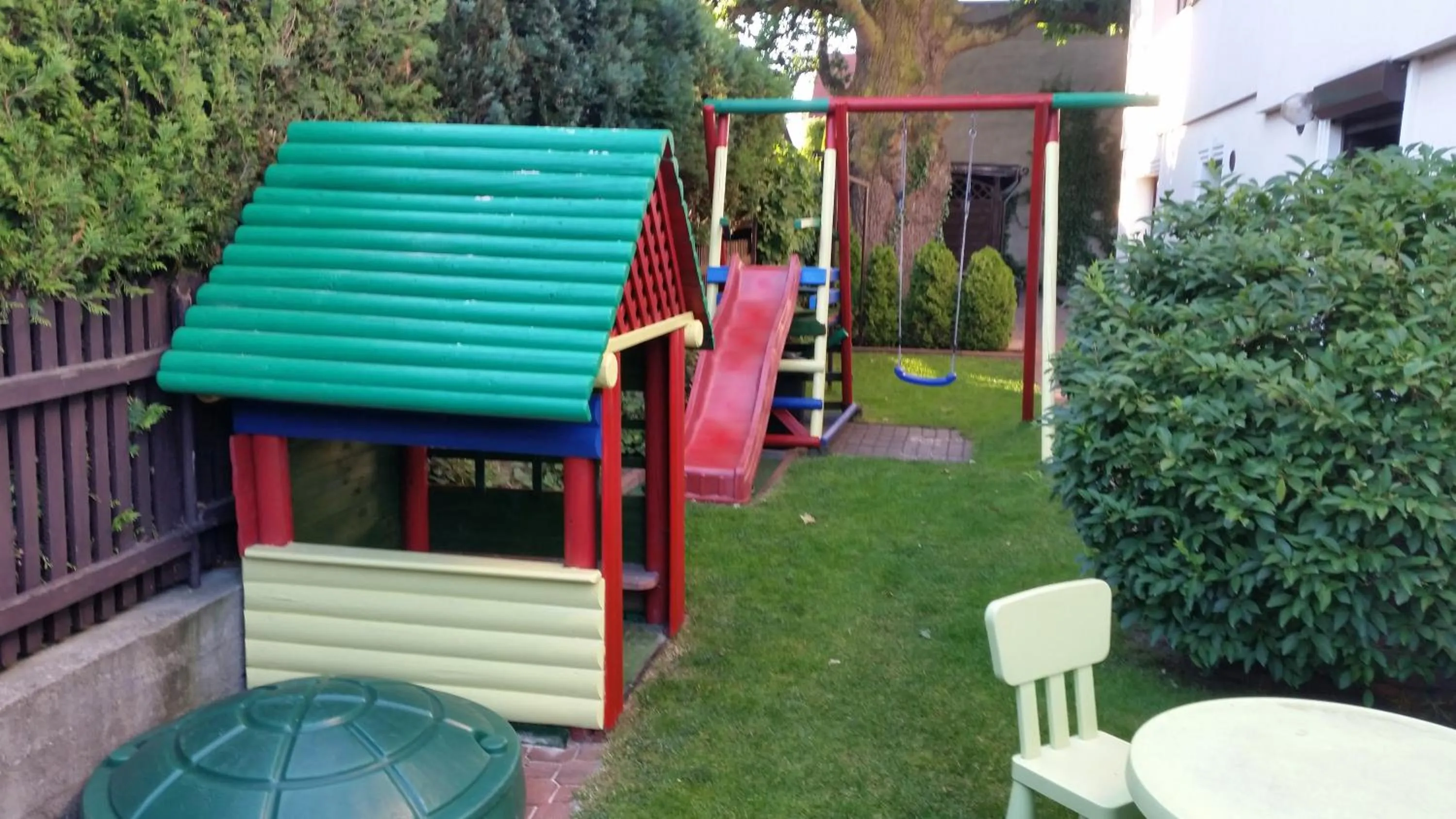 Area and facilities in Villa Pod Dębem