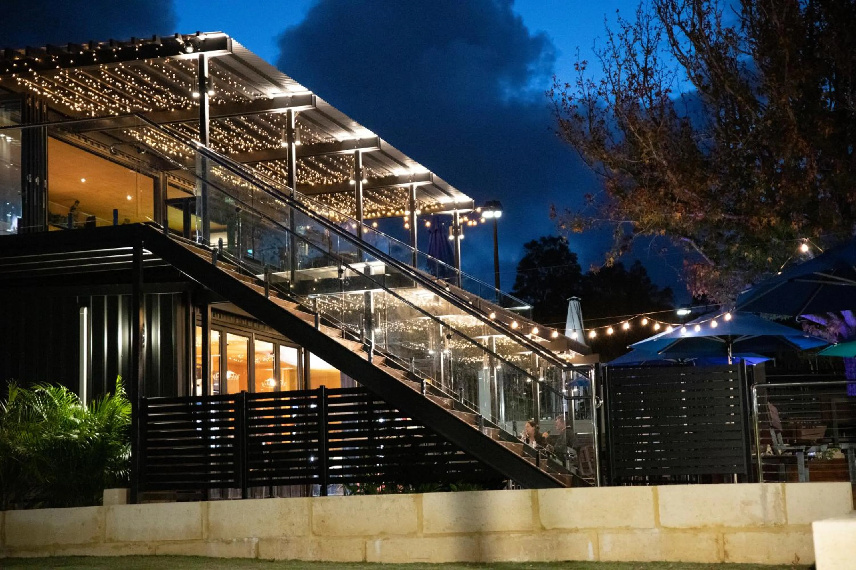 Restaurant/places to eat in Karrinyup Waters Resort