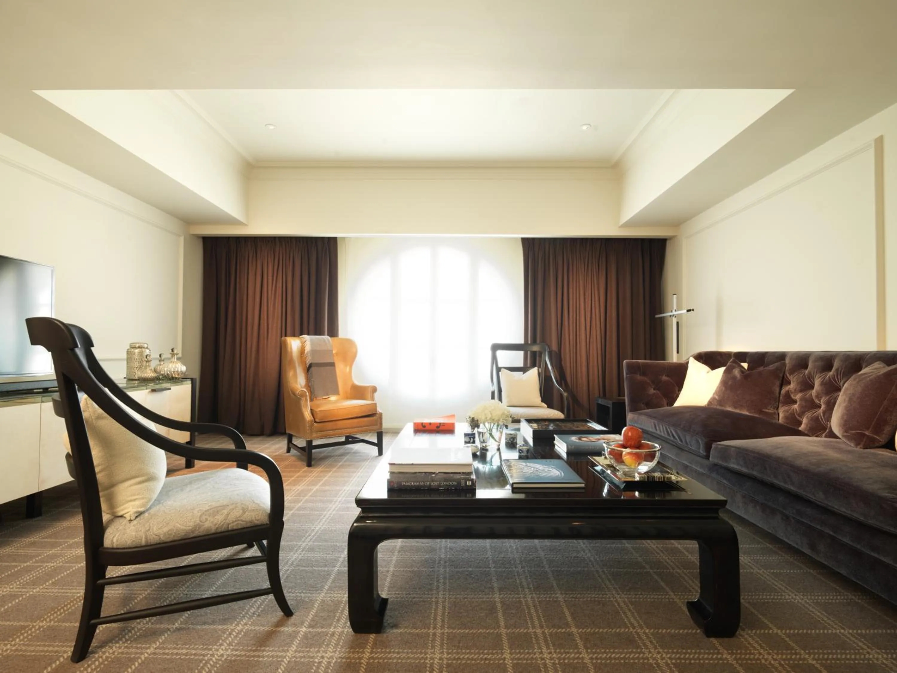 Living room in Rosewood London