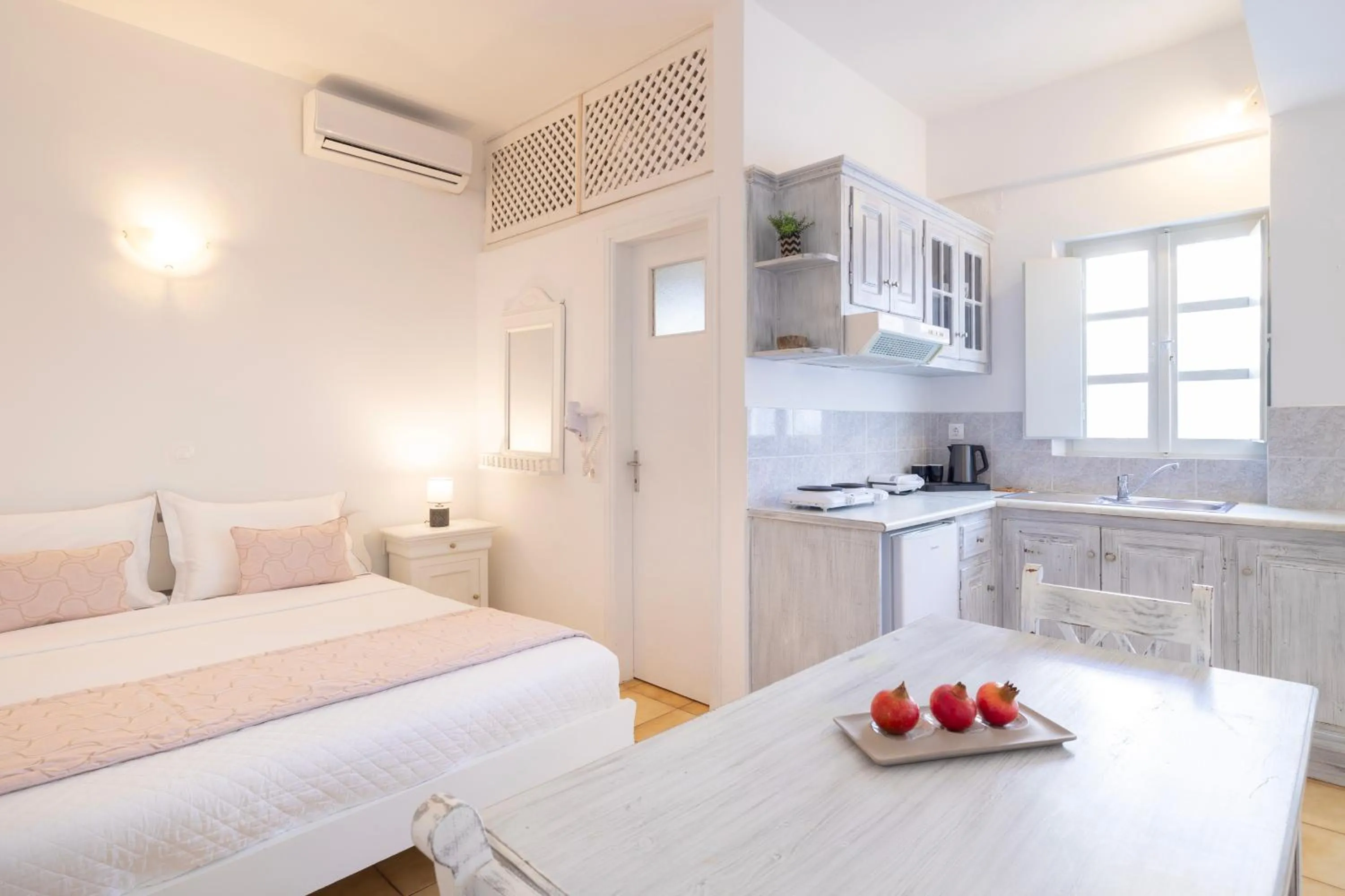 Living room, Bed in Vrachia Studios & Apartments