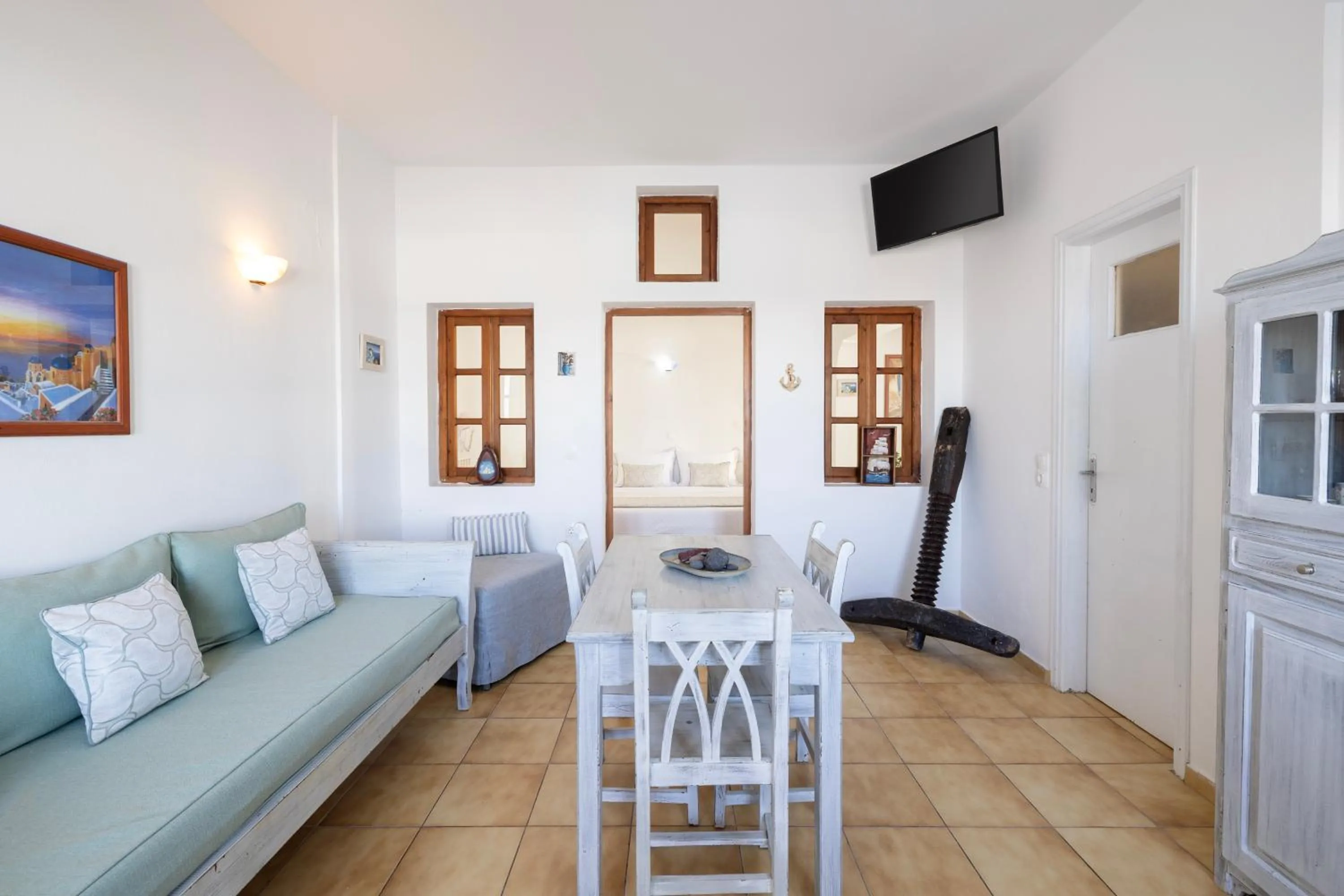 Living room in Vrachia Studios & Apartments