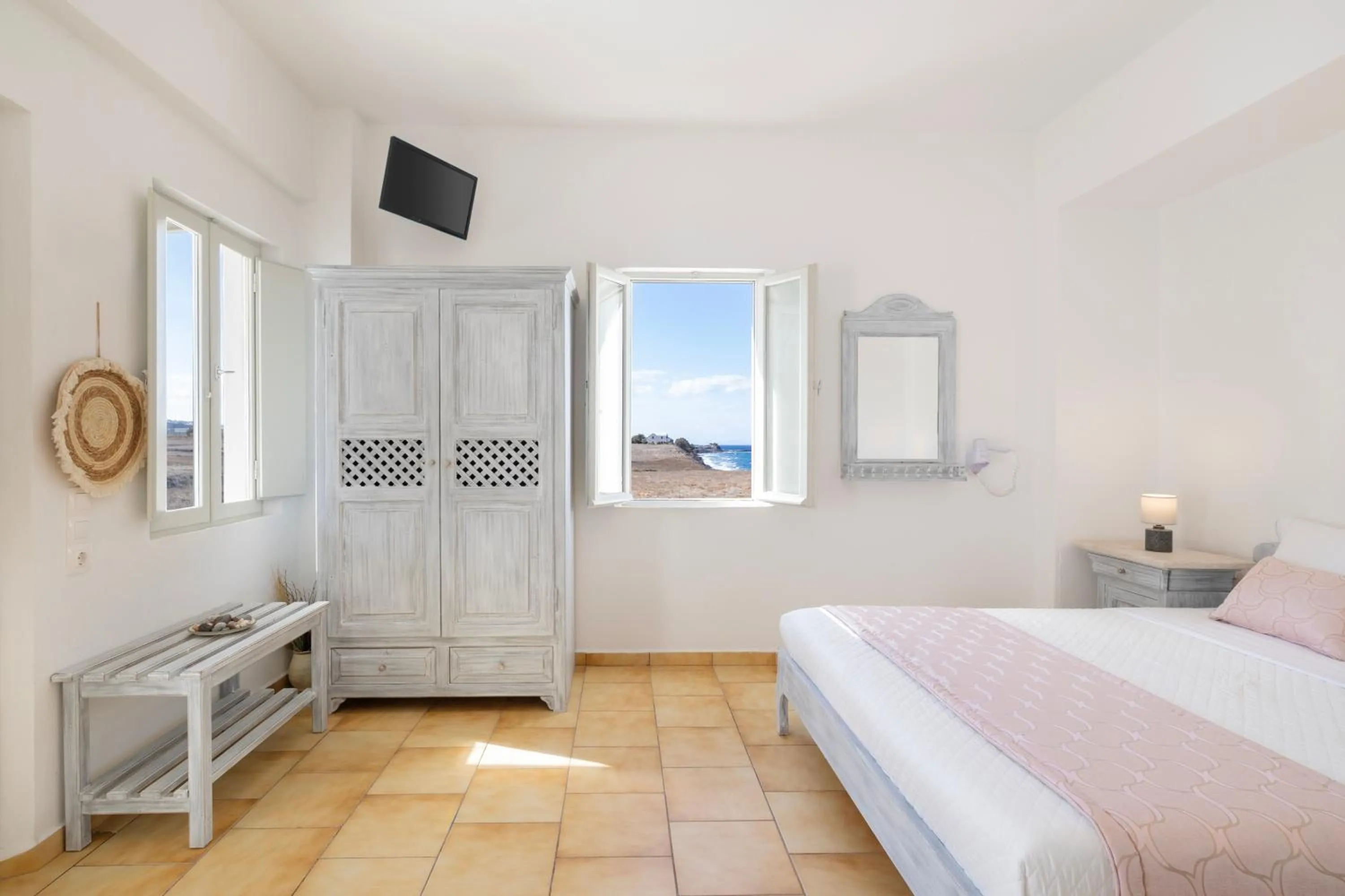 Bedroom, Bed in Vrachia Studios & Apartments