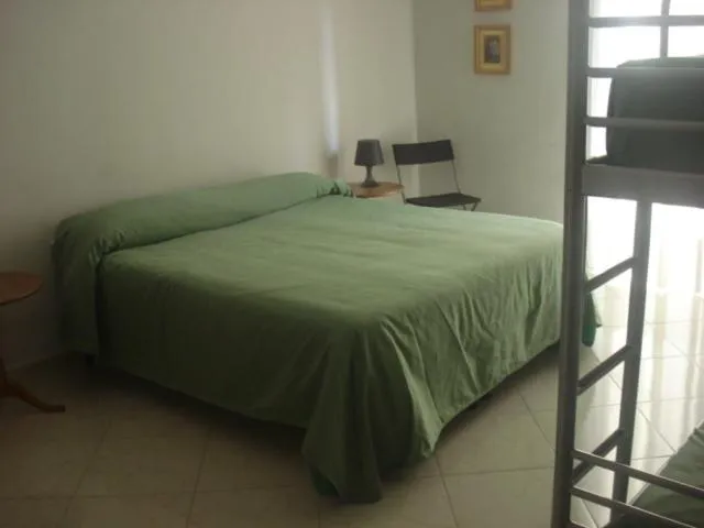 Photo of the whole room, Bed in Cinquestelle