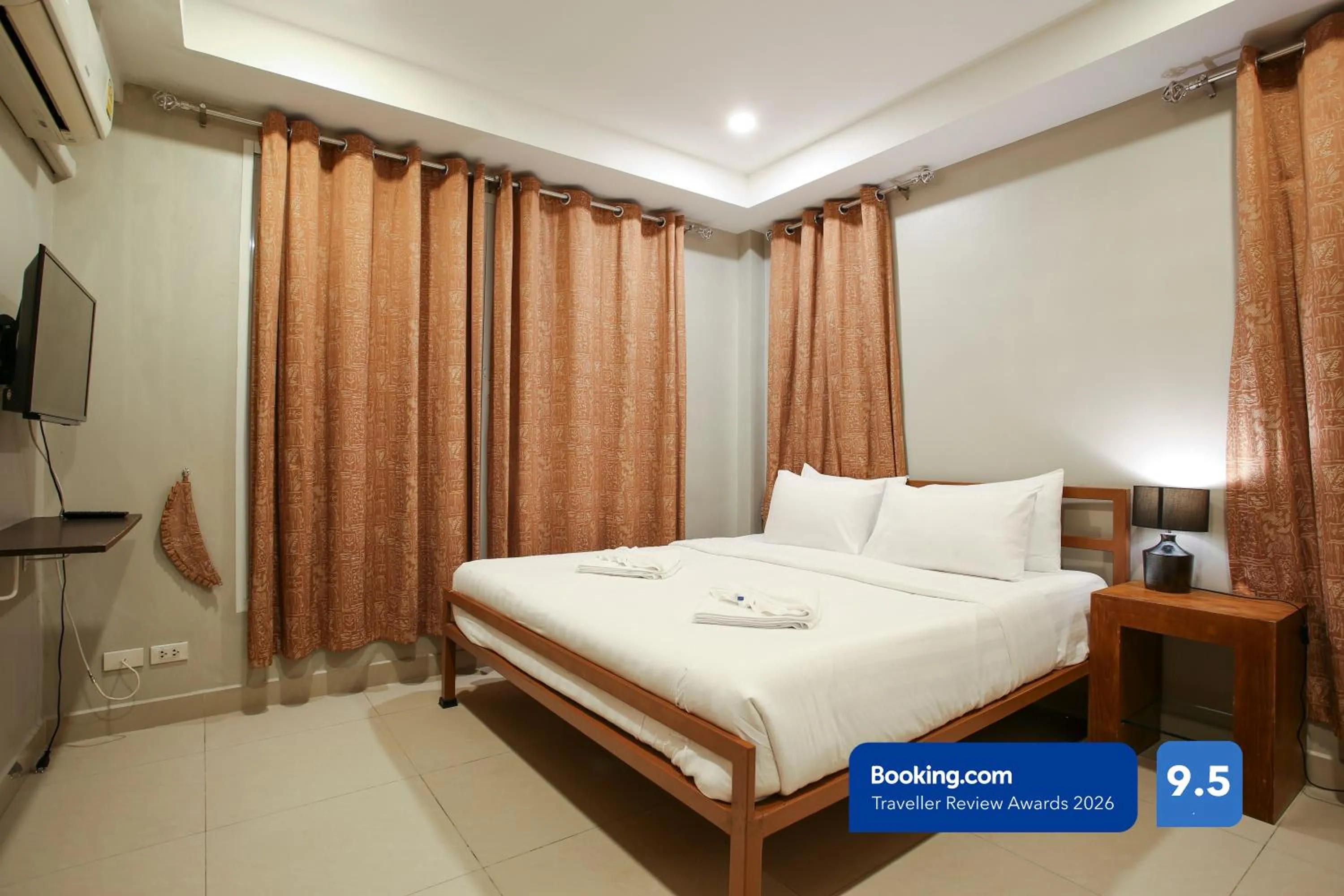 Bed in Thepprasit Cosy