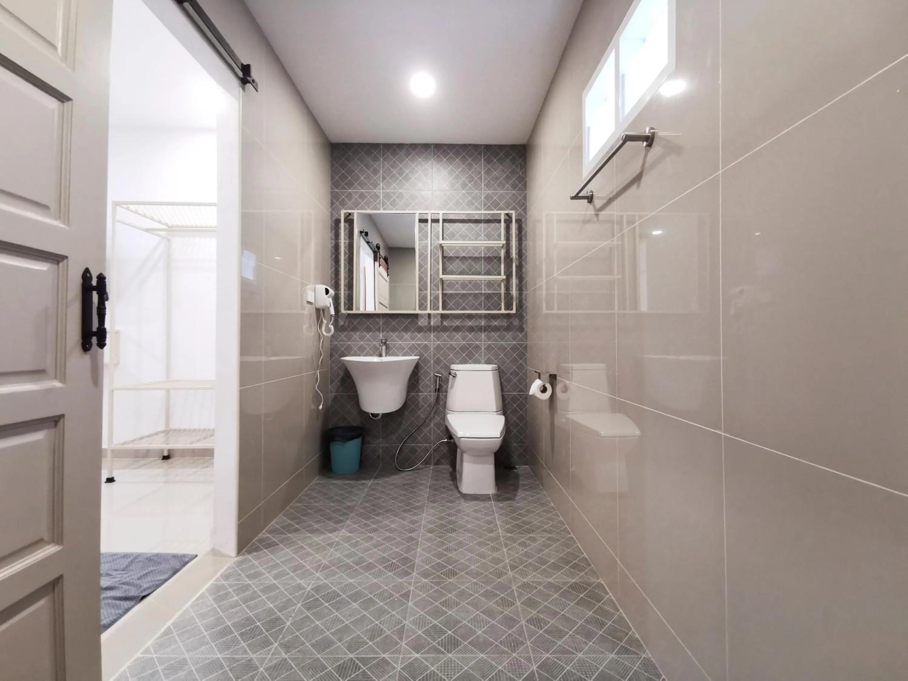 Bathroom in Thepprasit Cosy