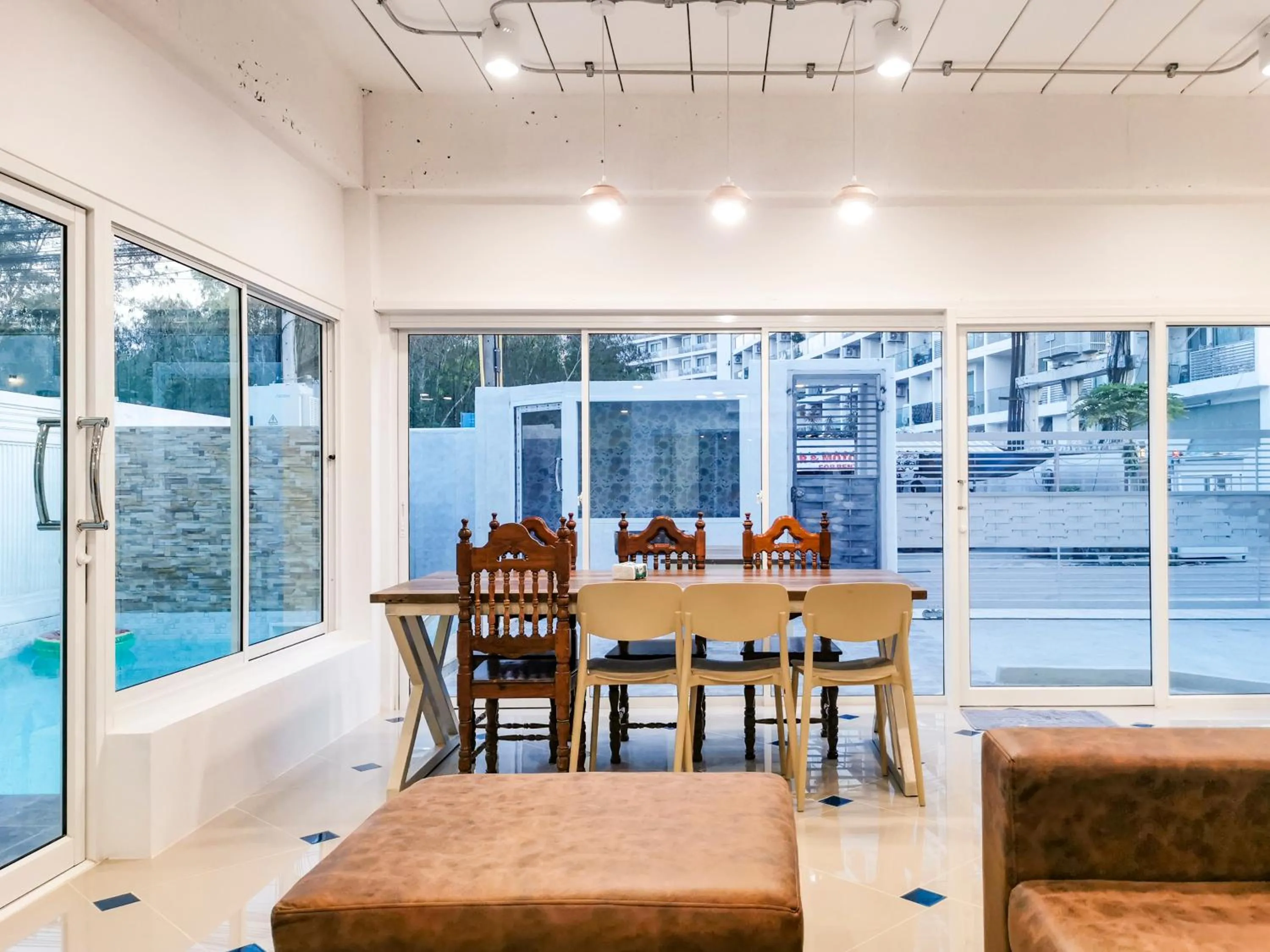 TV and multimedia in Thepprasit Cosy