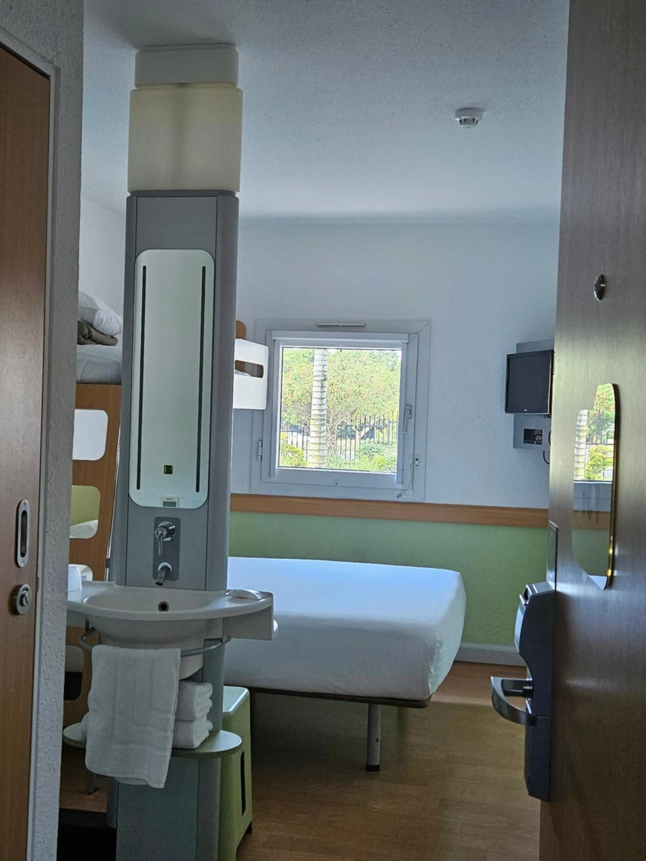 Bedroom, Bed in SUN1 NELSPRUIT