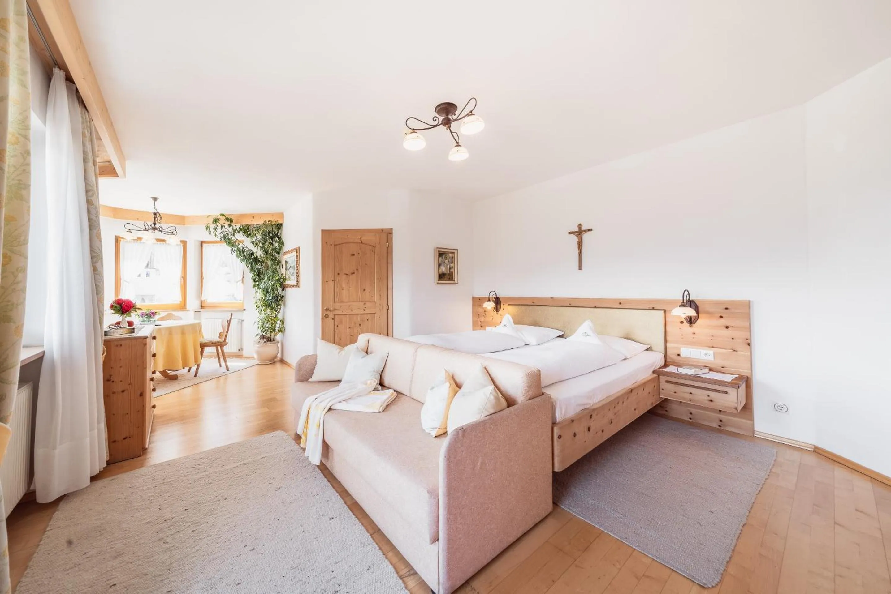 Photo of the whole room, Bed in Berglandhotel Untertheimerhof