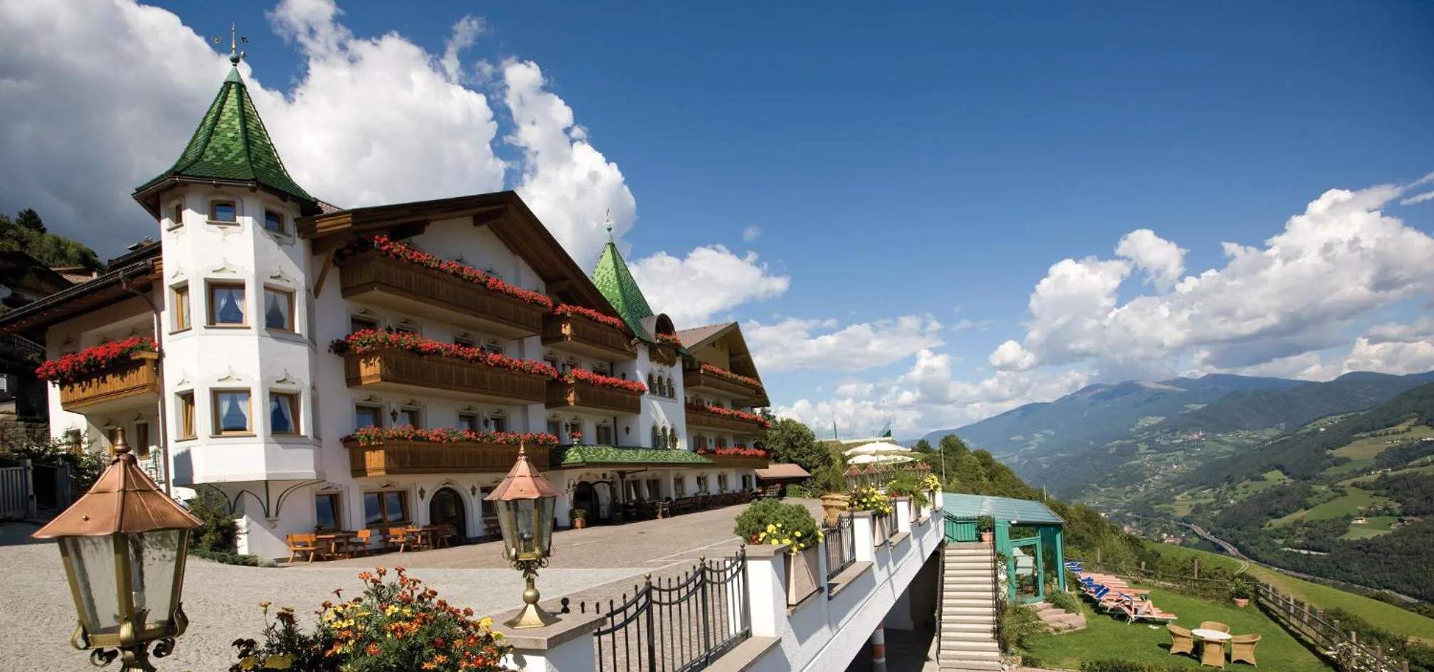 Facade/entrance in Berglandhotel Untertheimerhof