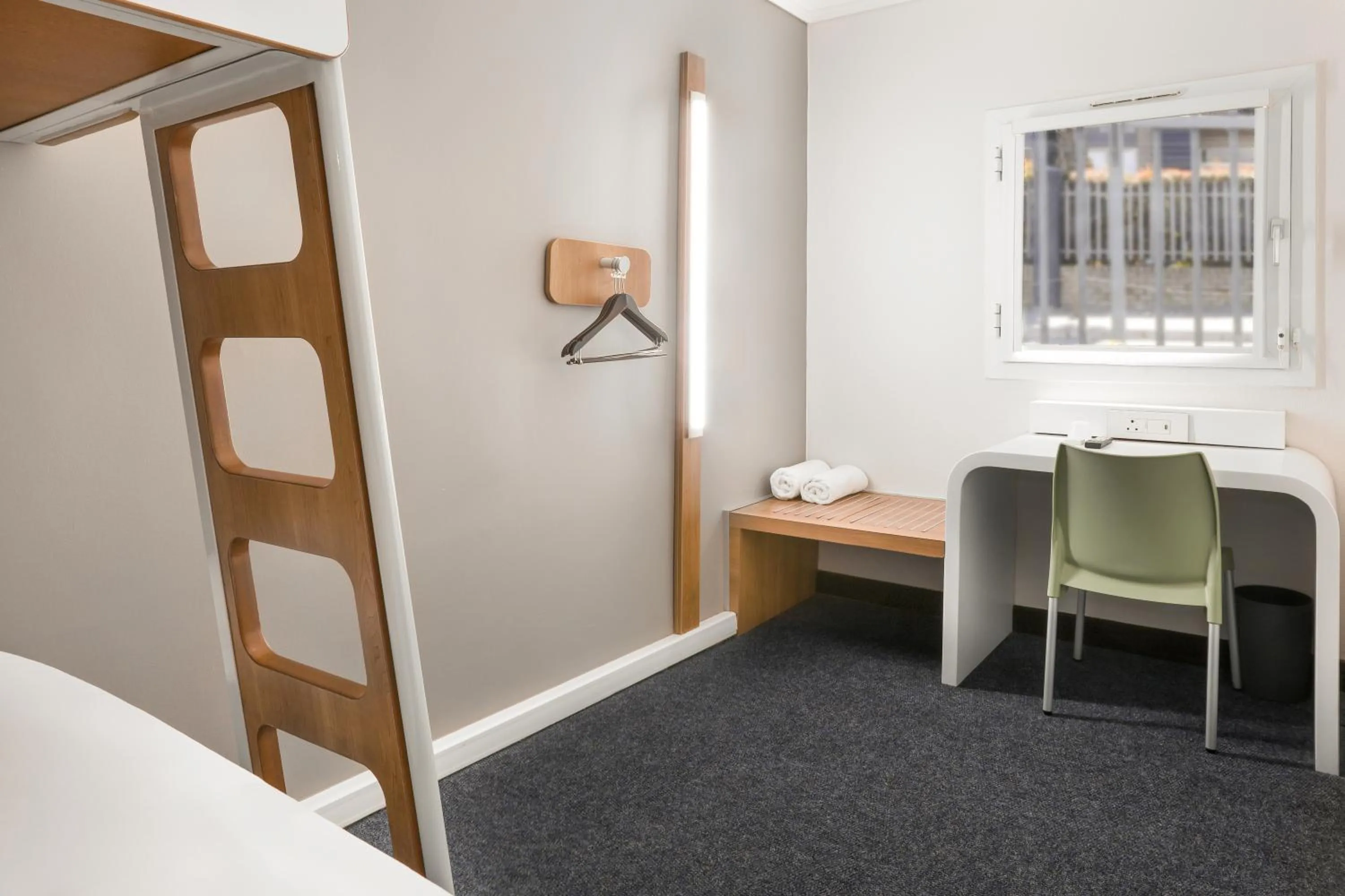 Photo of the whole room, Bed in SUN1 MILNERTON