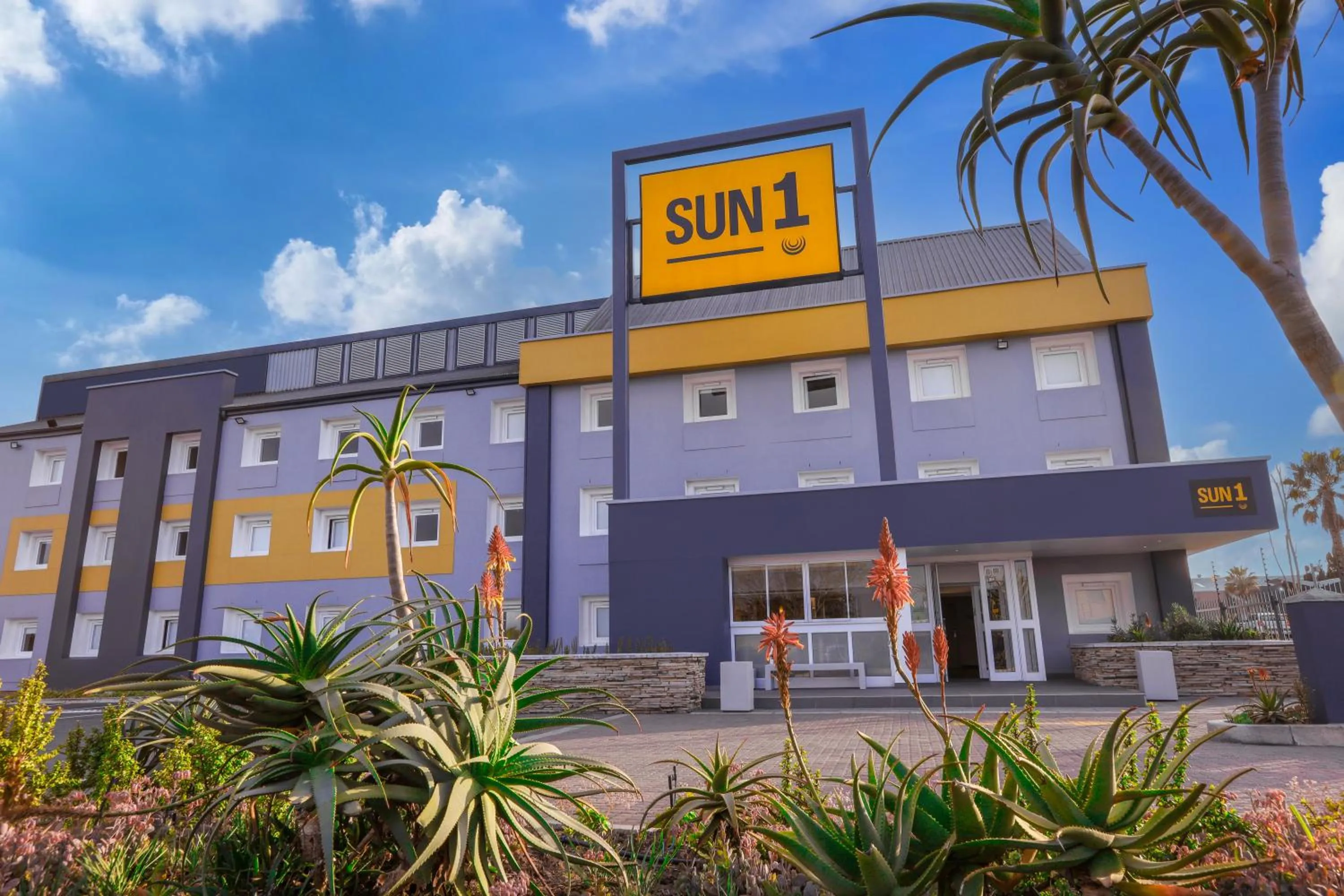 Property building in SUN1 MILNERTON