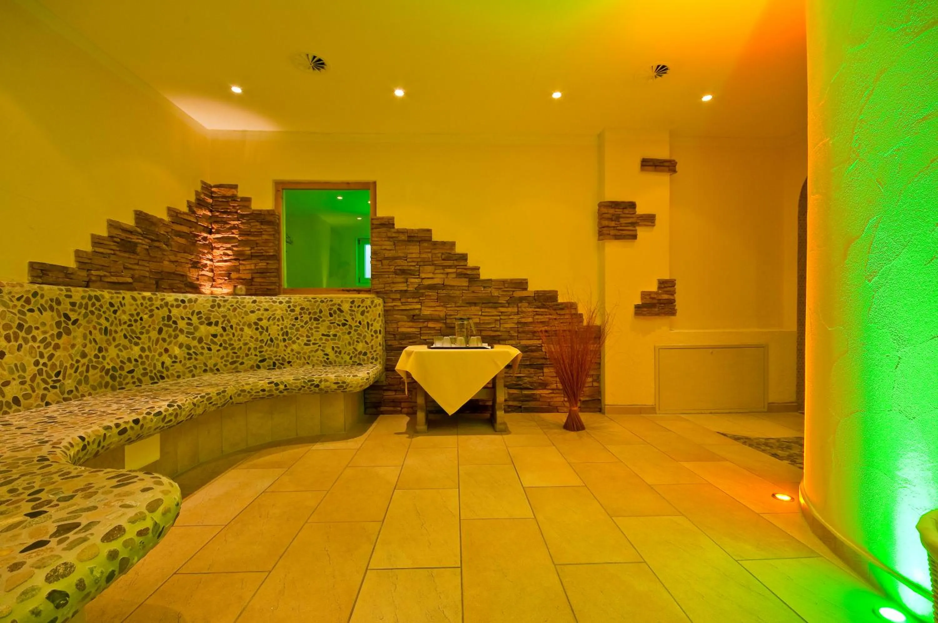 Spa and wellness centre/facilities in Suitehotel Kleinwalsertal