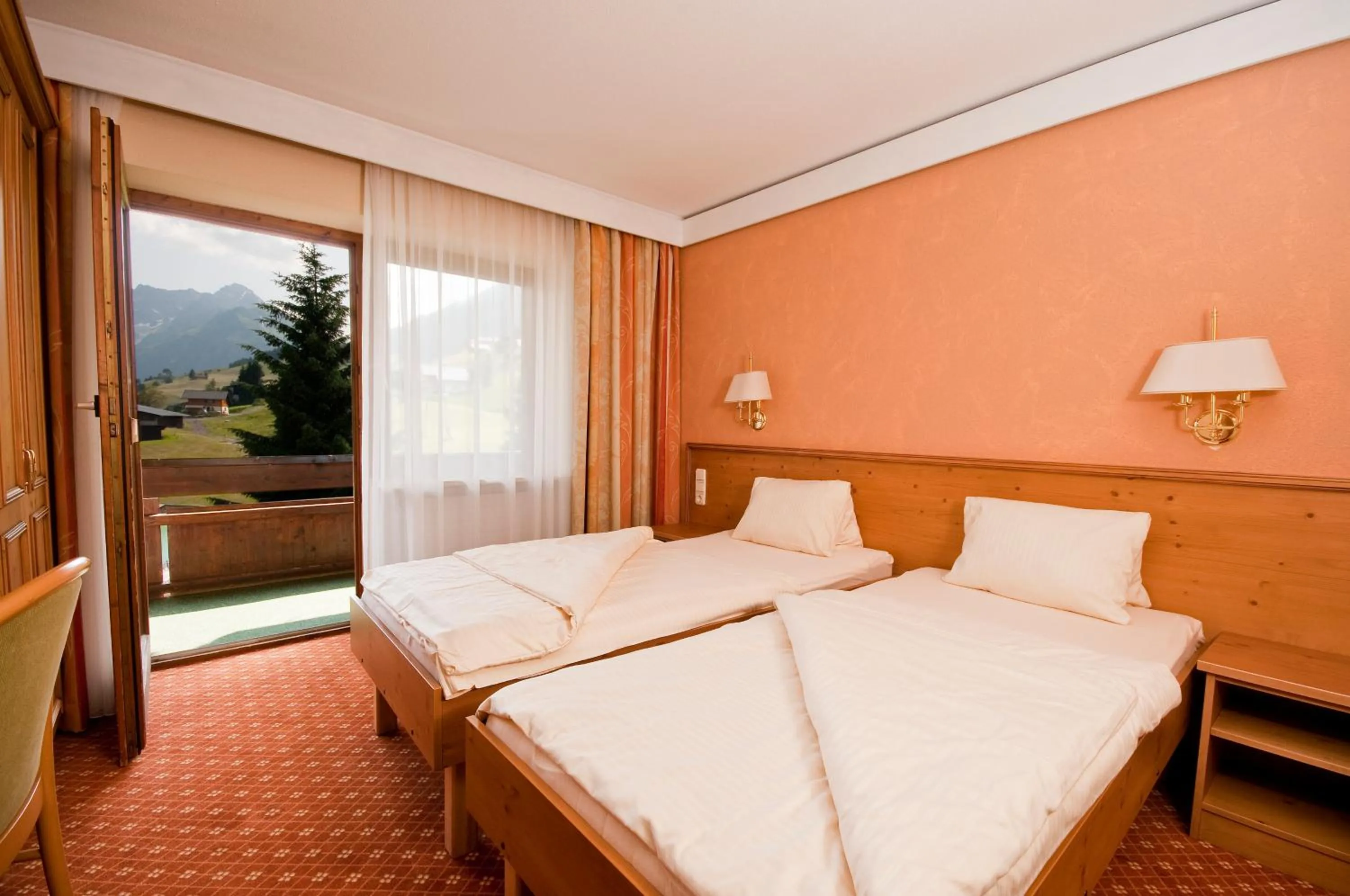 Bed in Suitehotel Kleinwalsertal