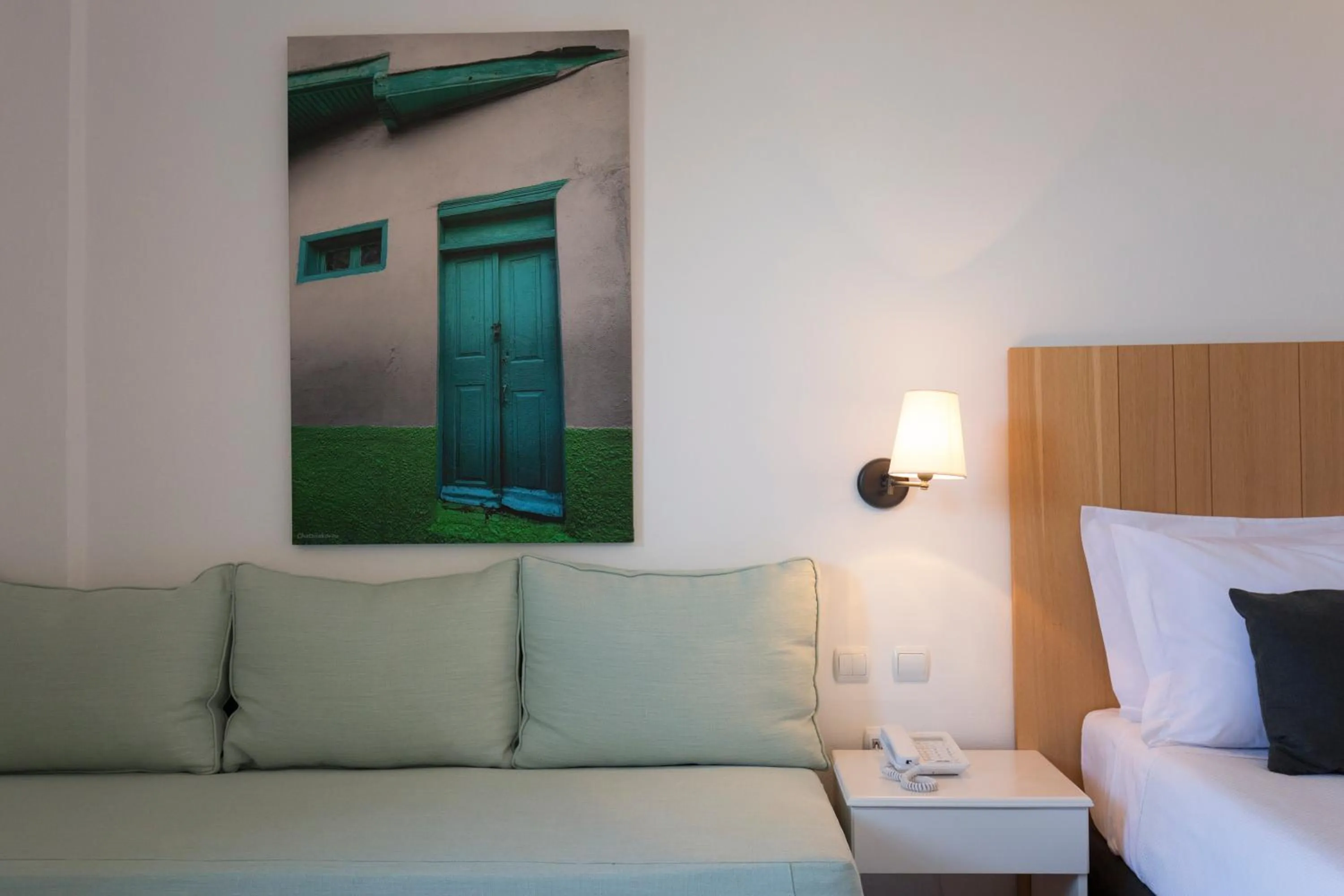 Decorative detail in Samaina Inn