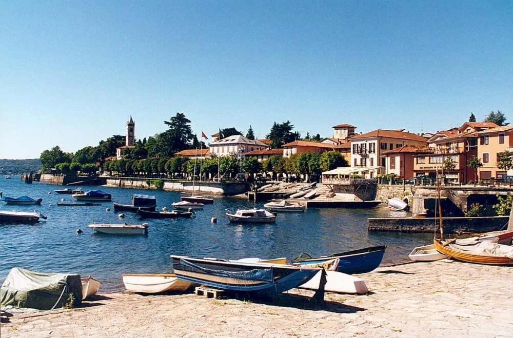 Beach in Lago Maggiore