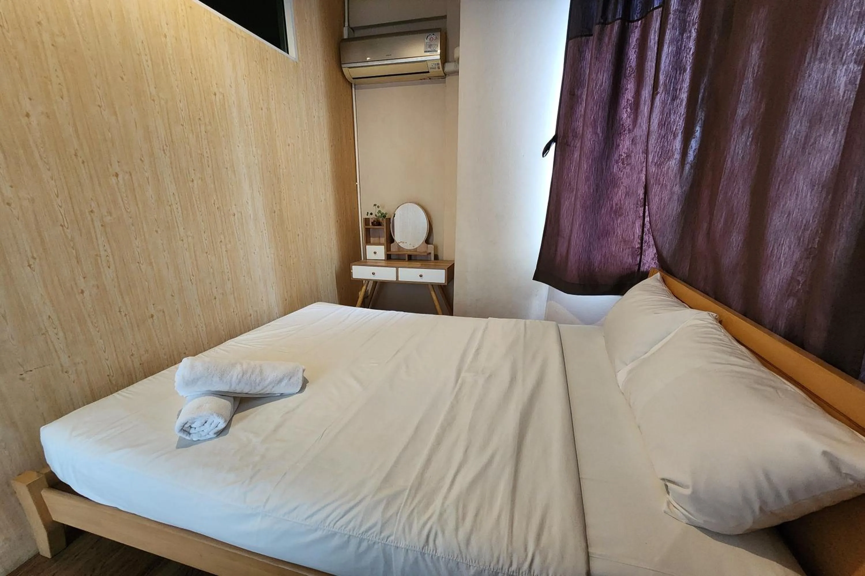 Bedroom, Bed in Ease Hostel