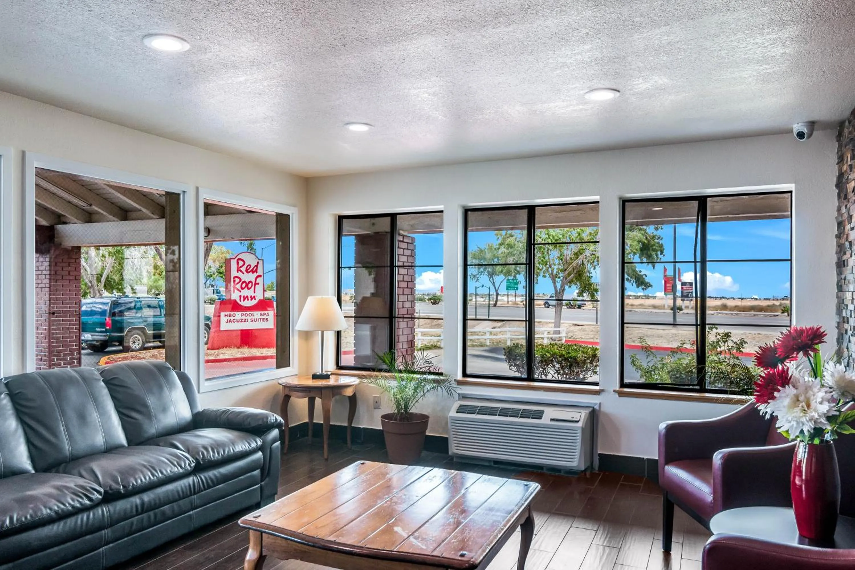 Lobby or reception in Red Roof Inn Palmdale - Lancaster