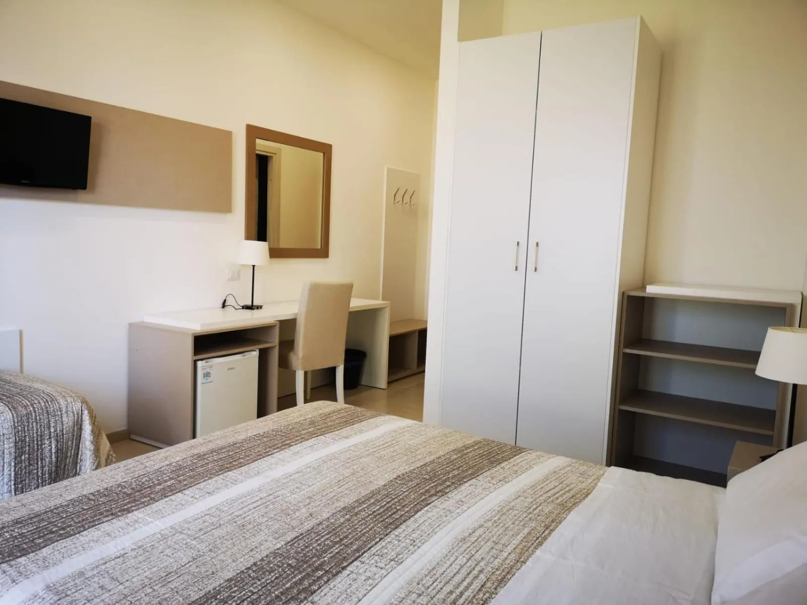 Photo of the whole room, Bed in Hotel Jonio