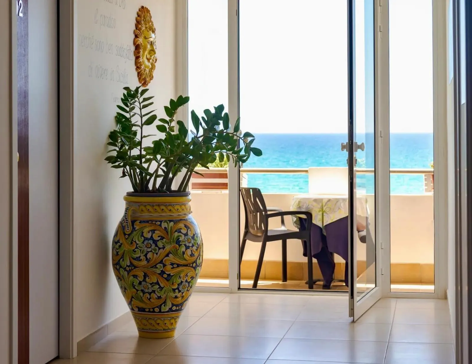 Patio in Hotel Jonio