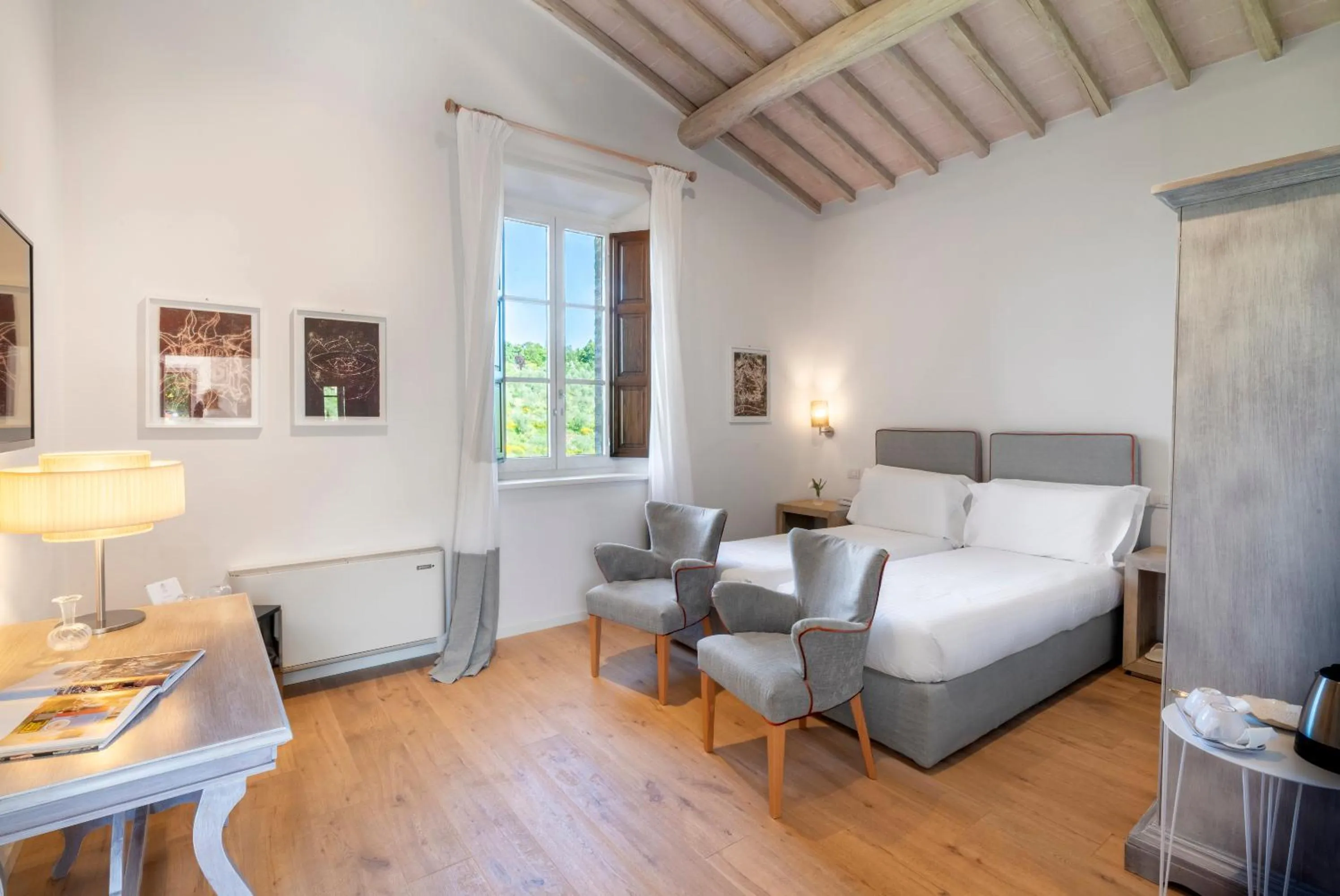 Photo of the whole room, Bed in Relais Le Macine Di Stigliano