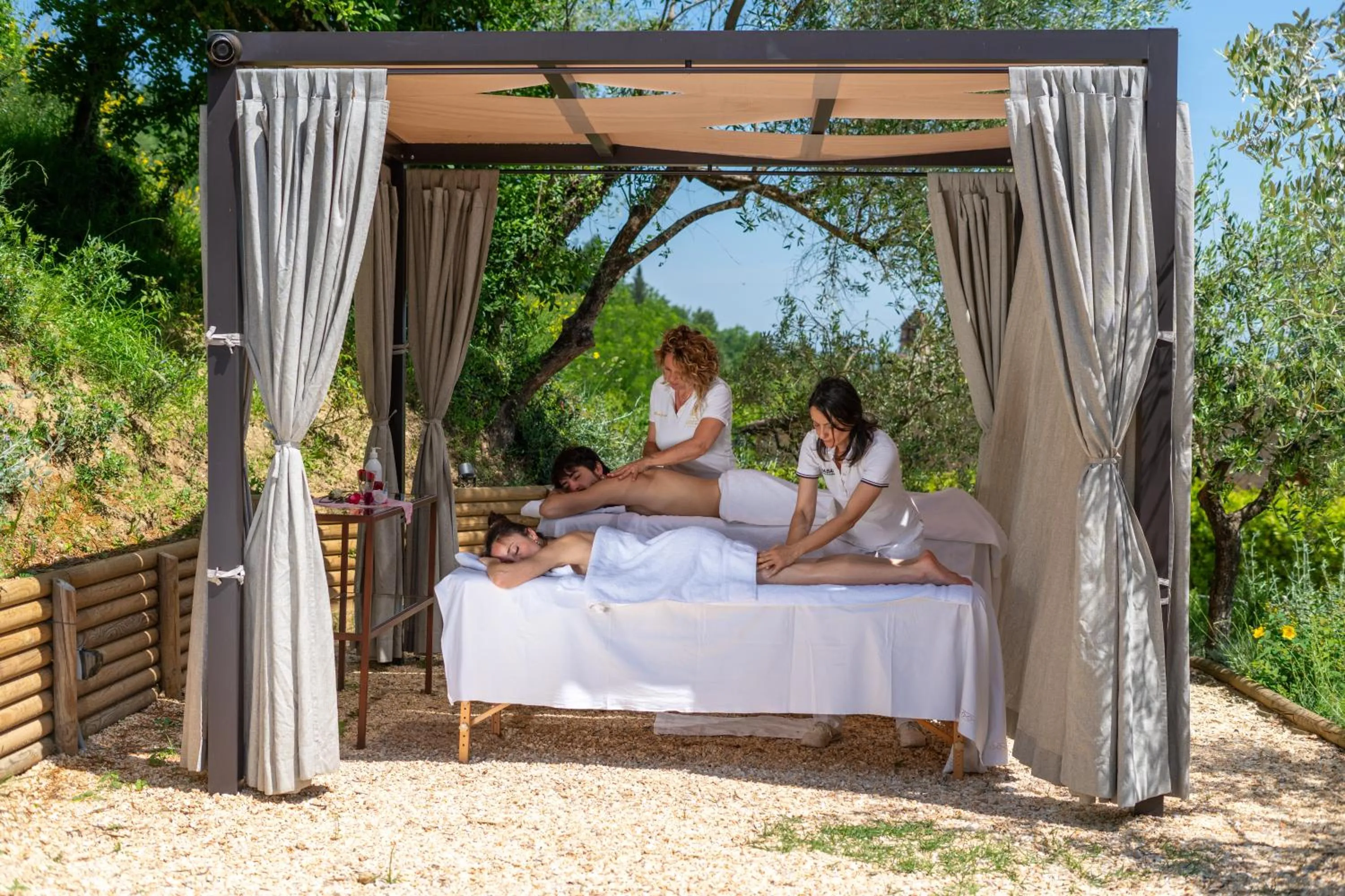 Massage in Relais Le Macine Di Stigliano