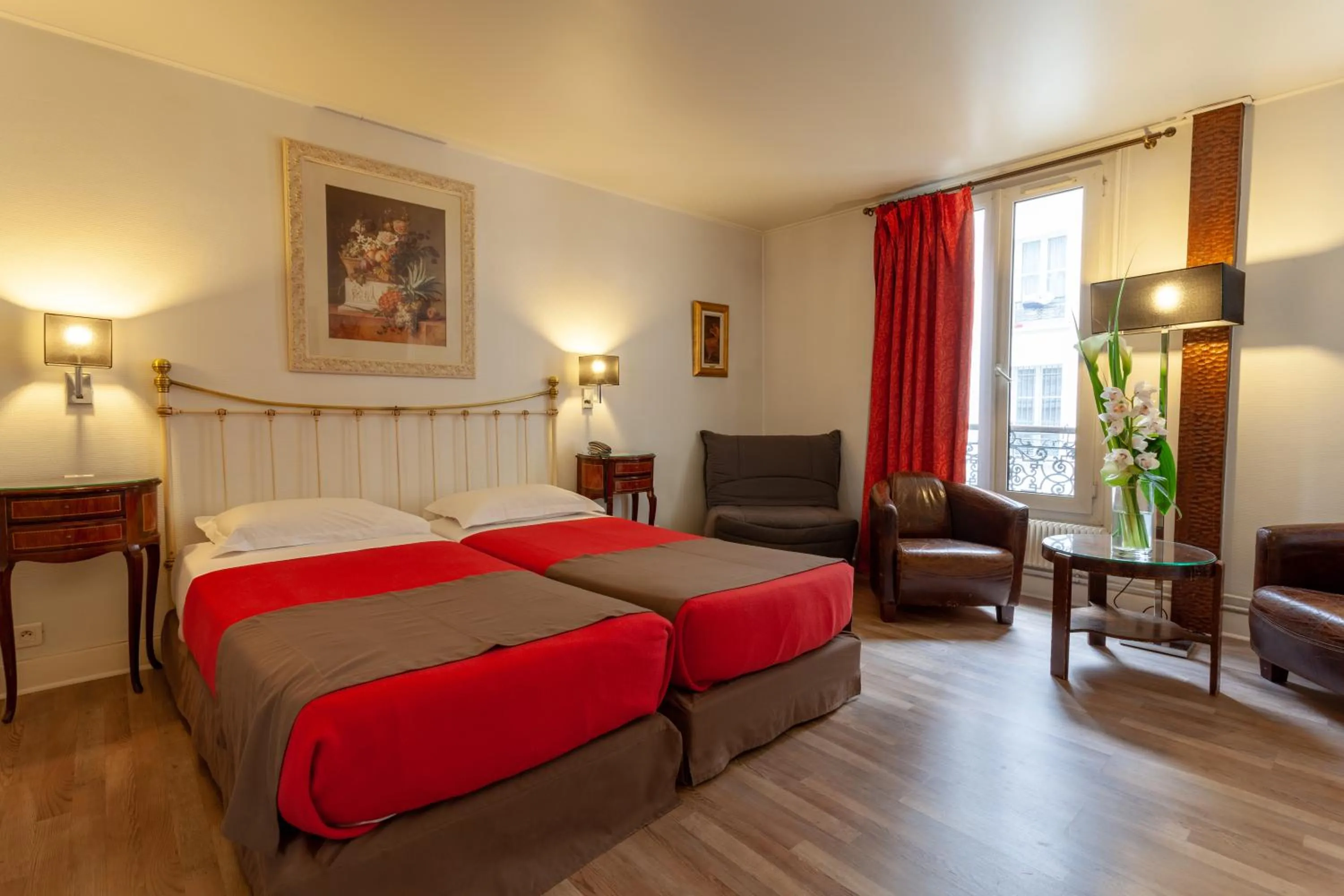 Photo of the whole room, Bed in Hôtel Atlantis