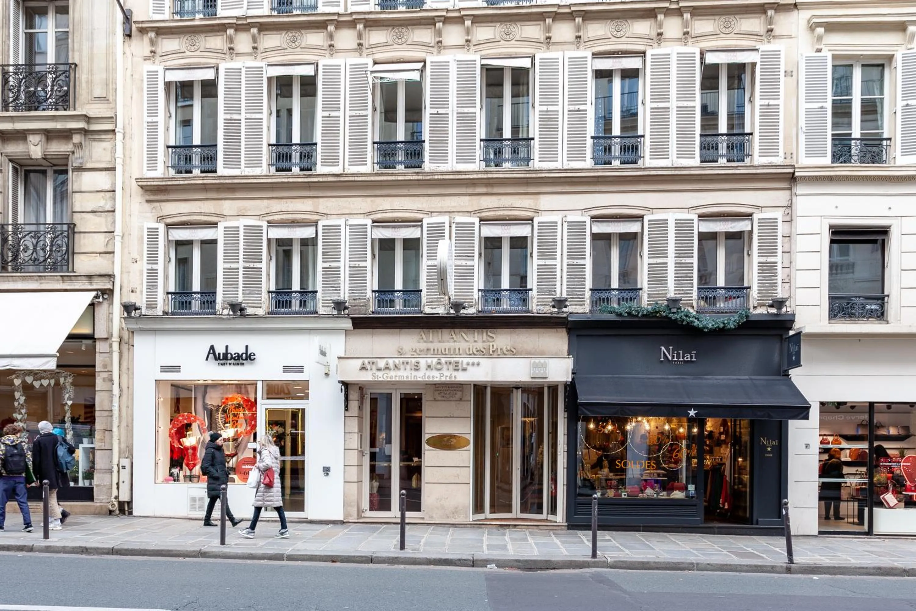 Facade/entrance in Hôtel Atlantis