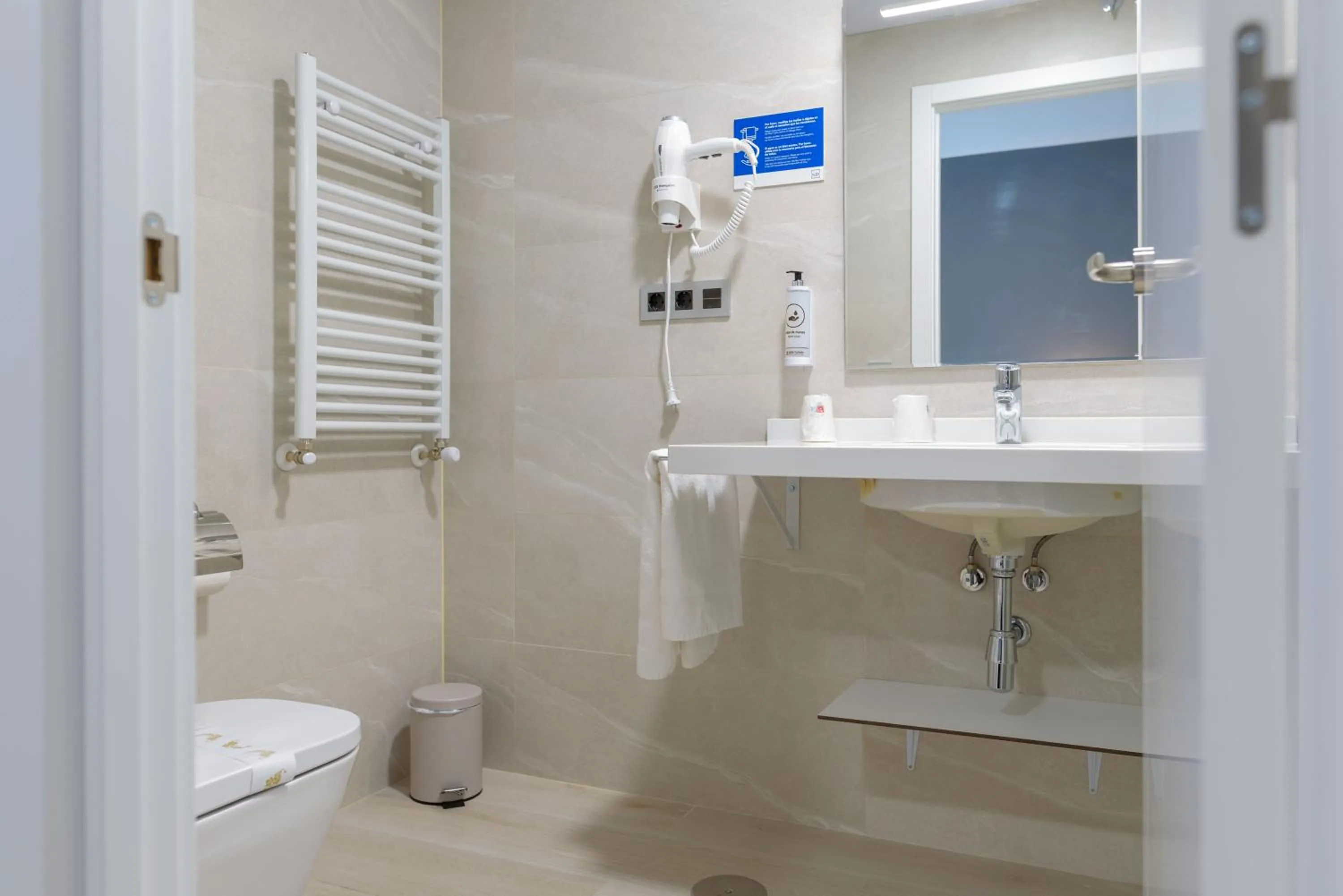 Bathroom in Hotel Alda Ciudad de Toro