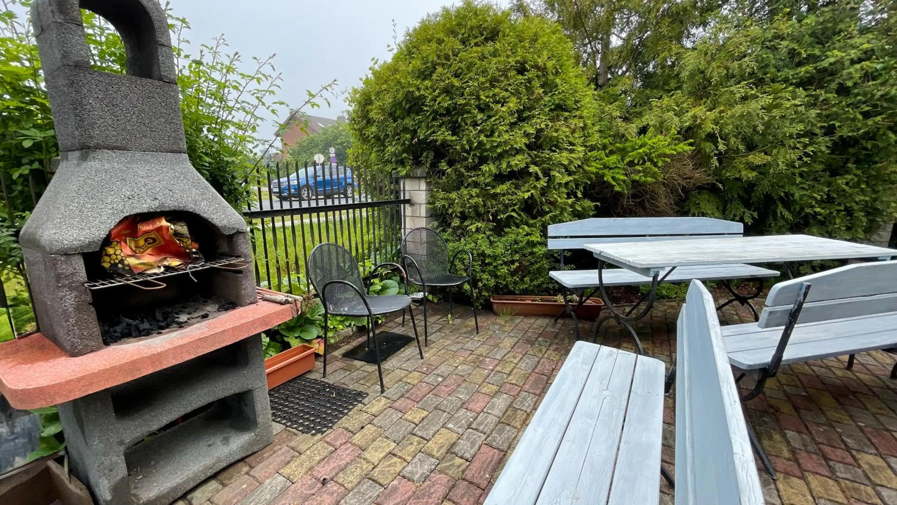 BBQ facilities in Mister