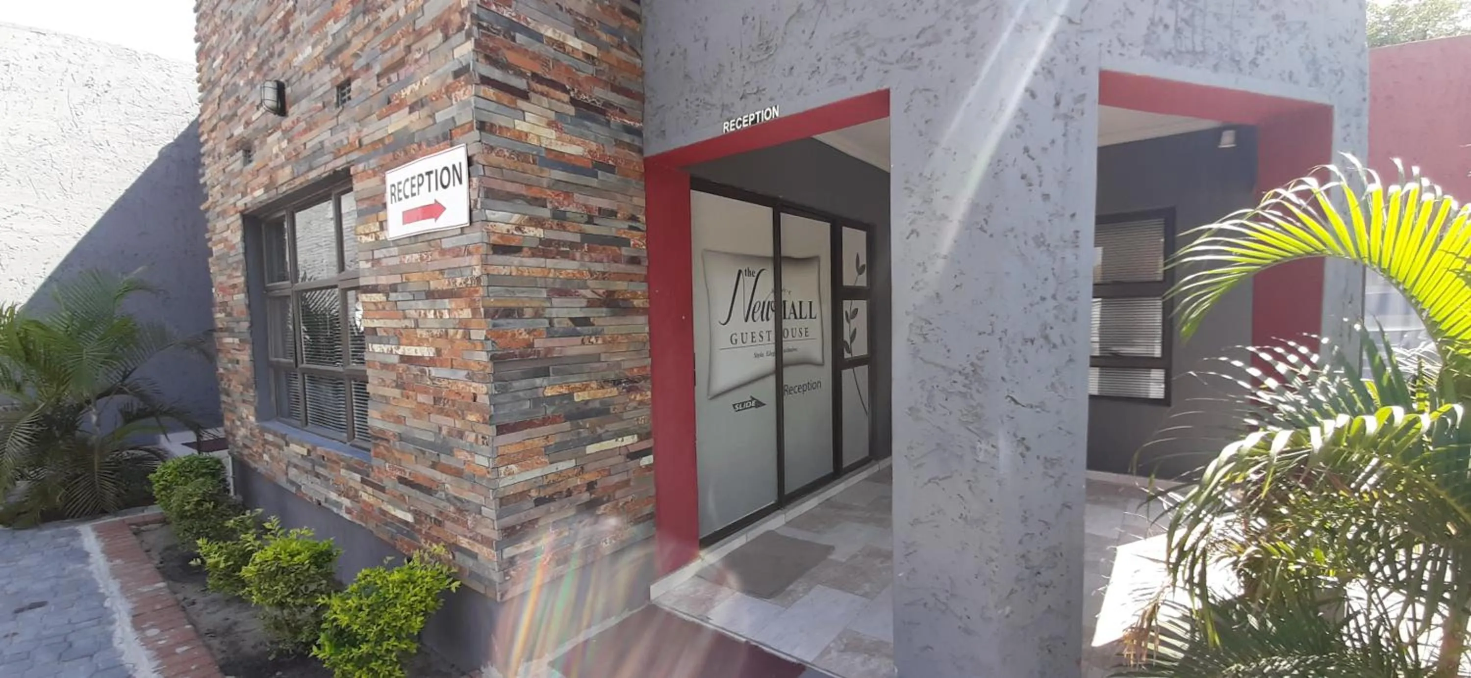 Facade/entrance in The New Mall Guesthouse