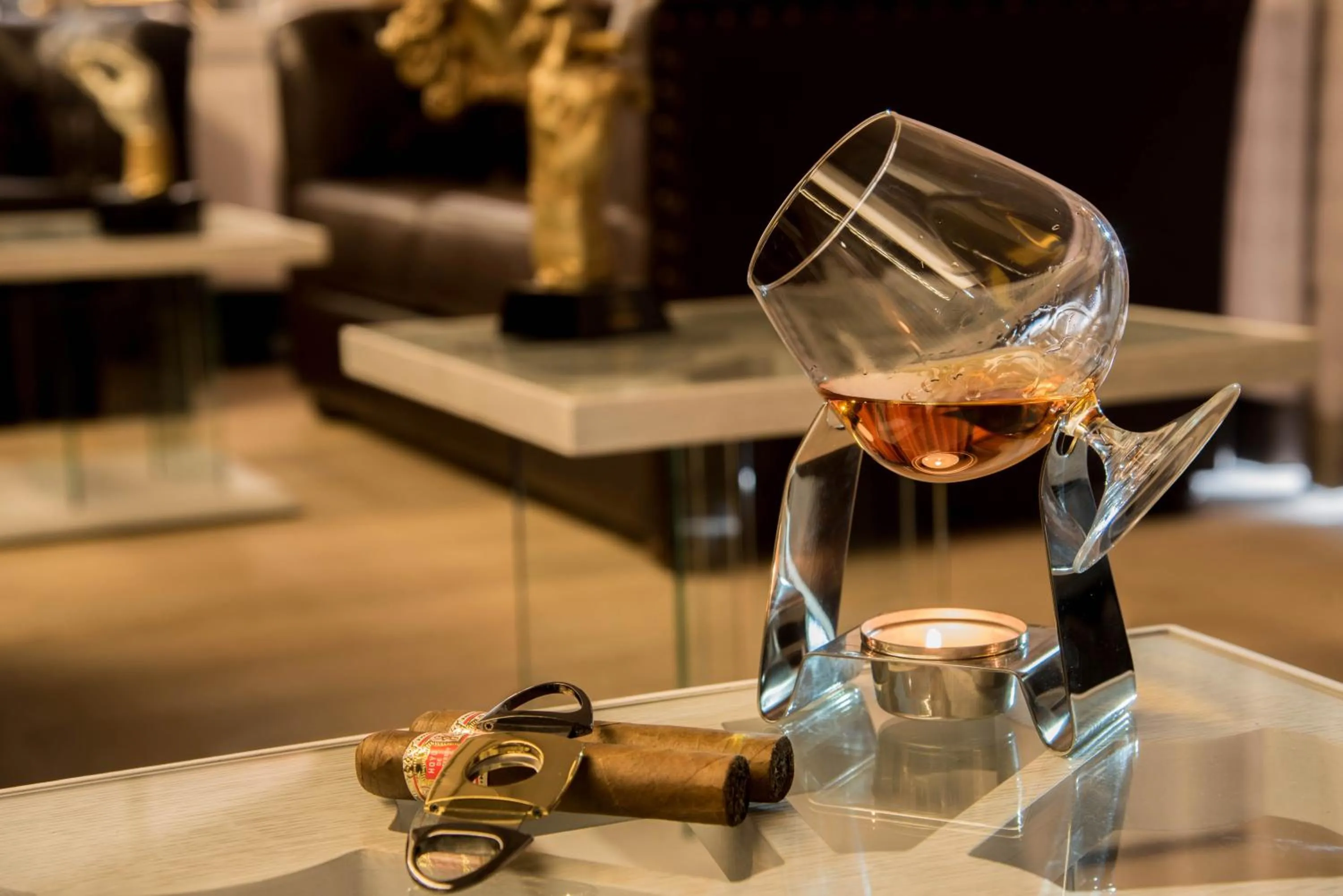 Lounge or bar in Maximus Hotel Byblos