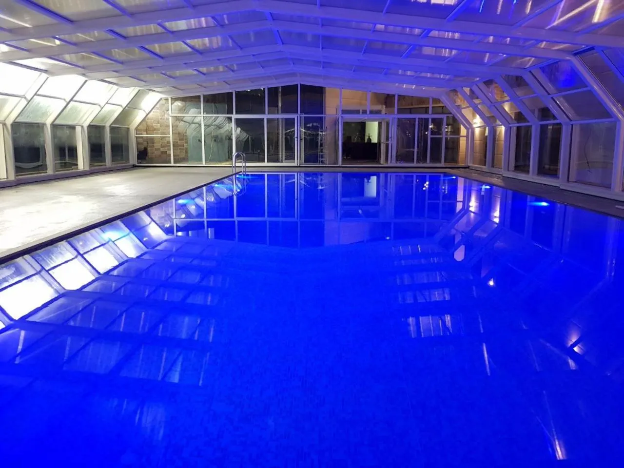 Swimming pool in Maximus Hotel Byblos