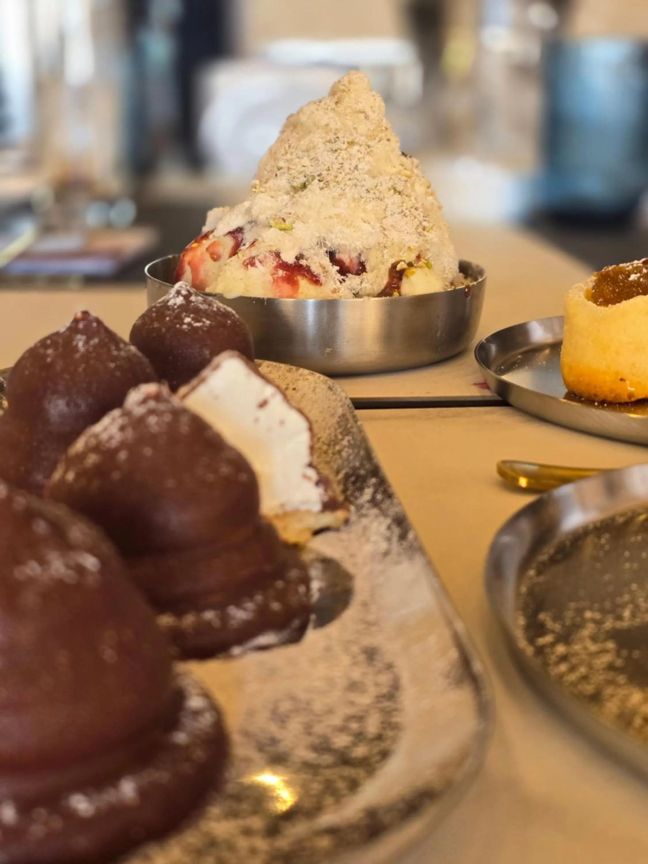 Restaurant/places to eat in Maximus Hotel Byblos