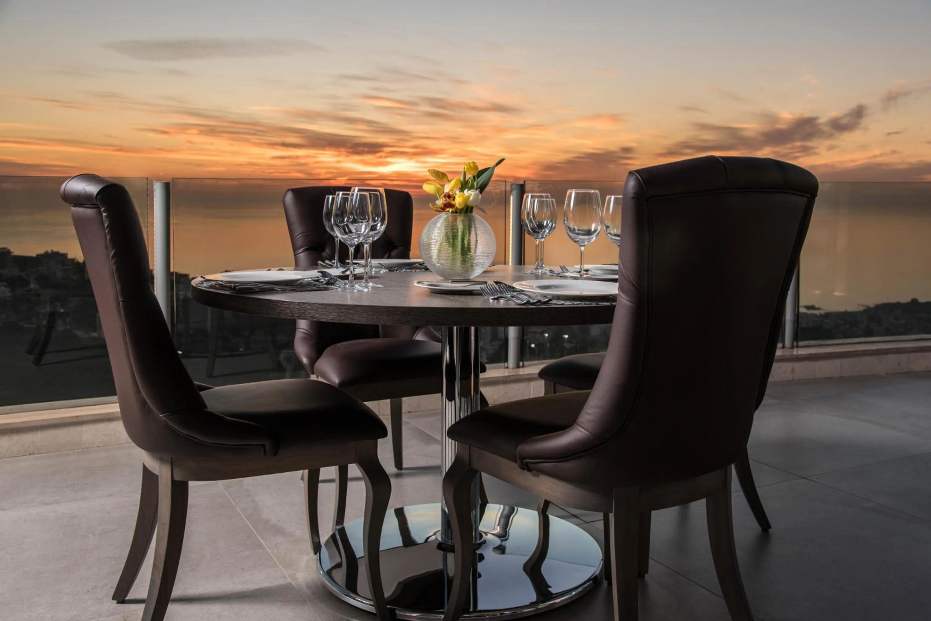 Restaurant/places to eat in Maximus Hotel Byblos